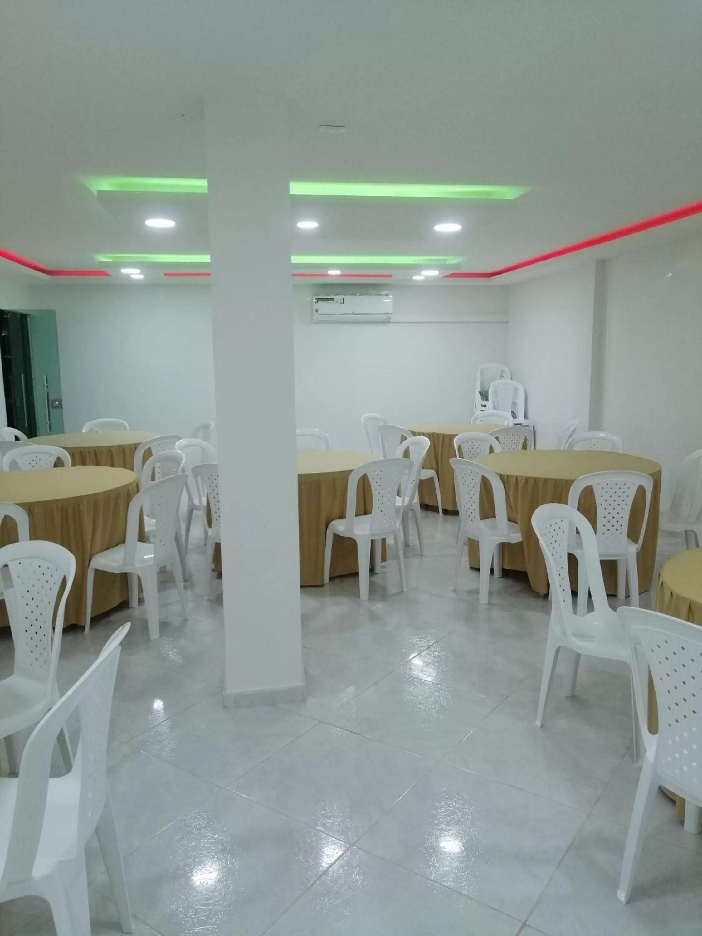 Restaurant/Places to Eat in Hotel Mansión del Cesar