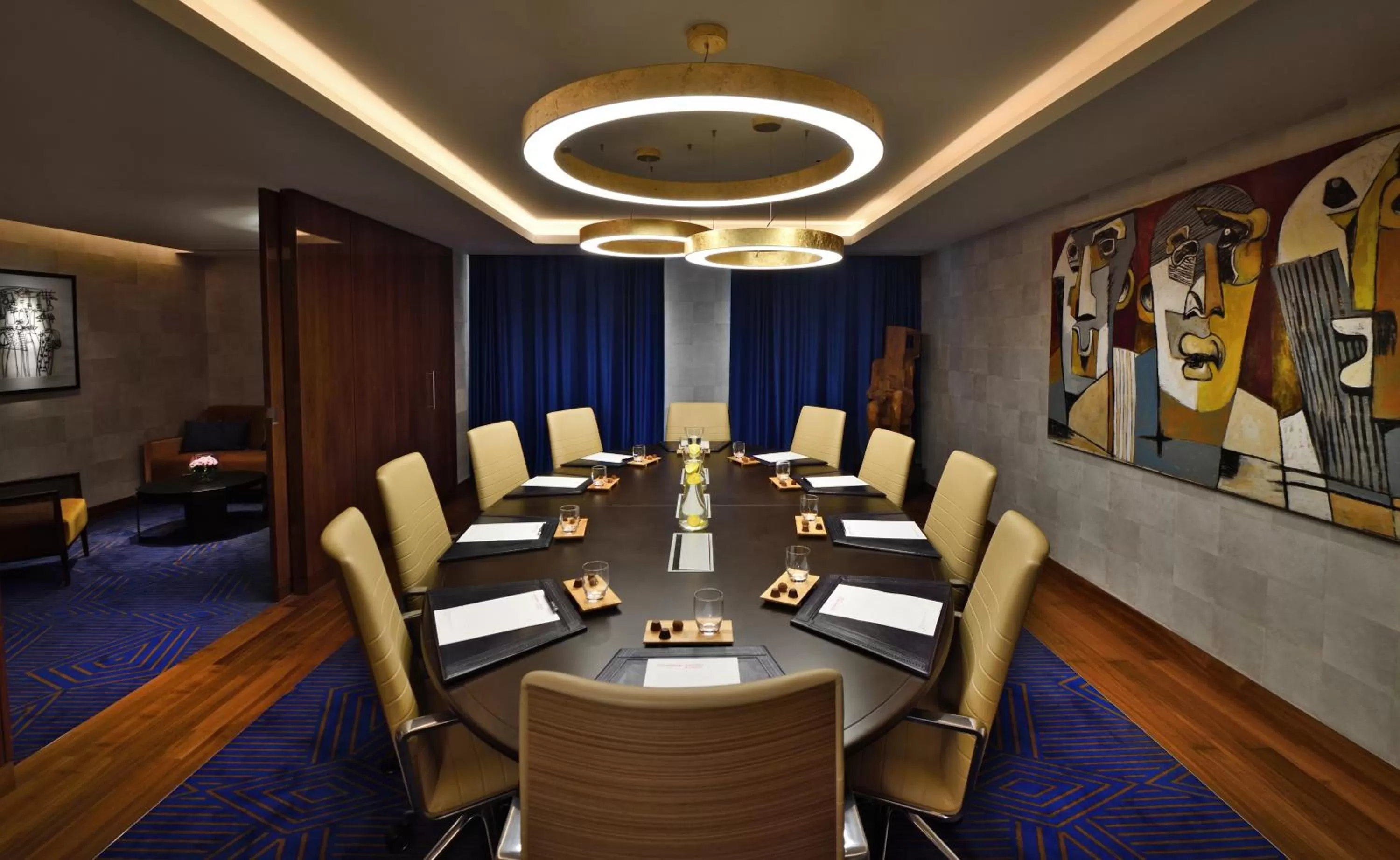 TV and multimedia in Movenpick Hotel Abidjan-Accor Group