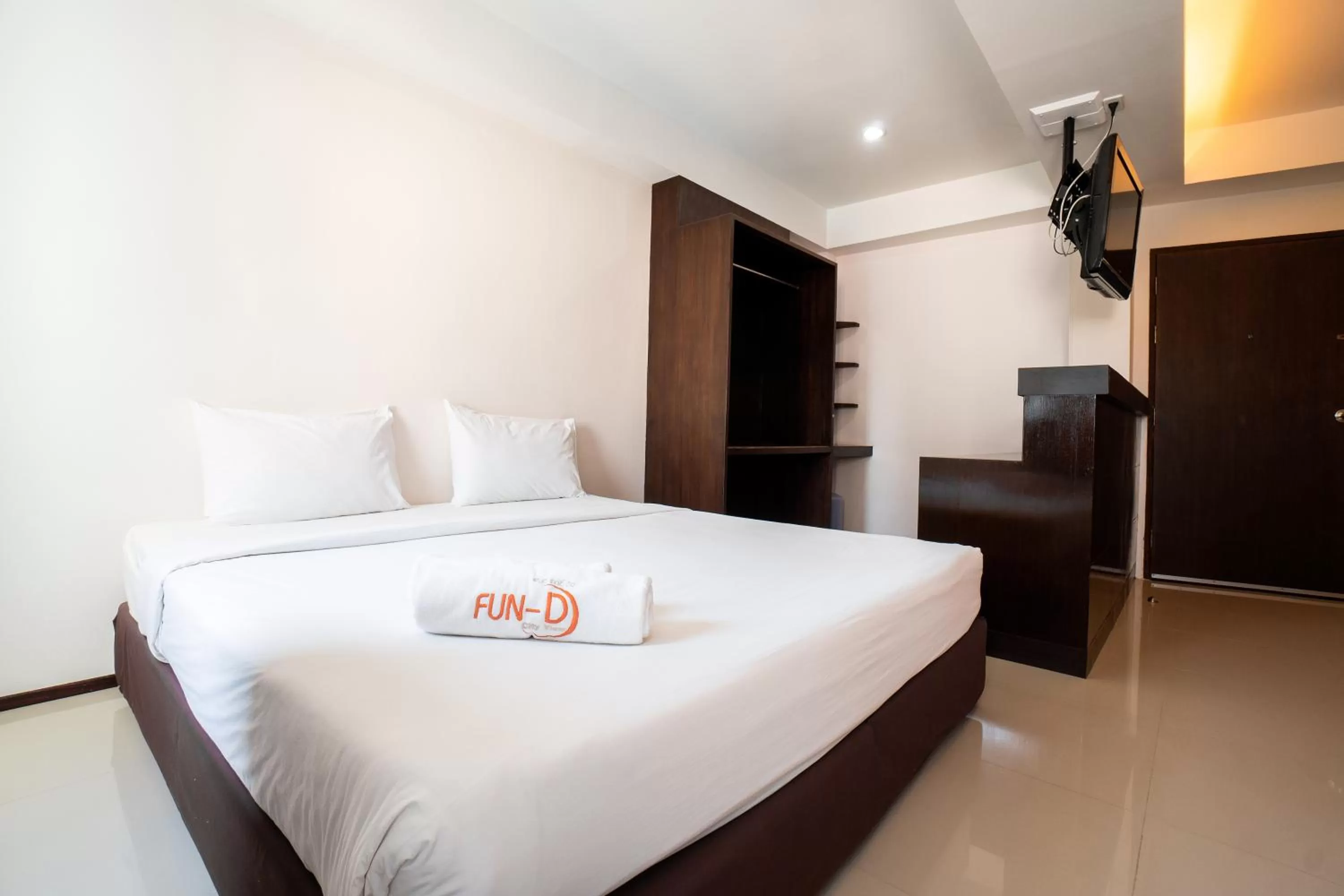 Bedroom, Bed in Fun-D City View SHA Plus