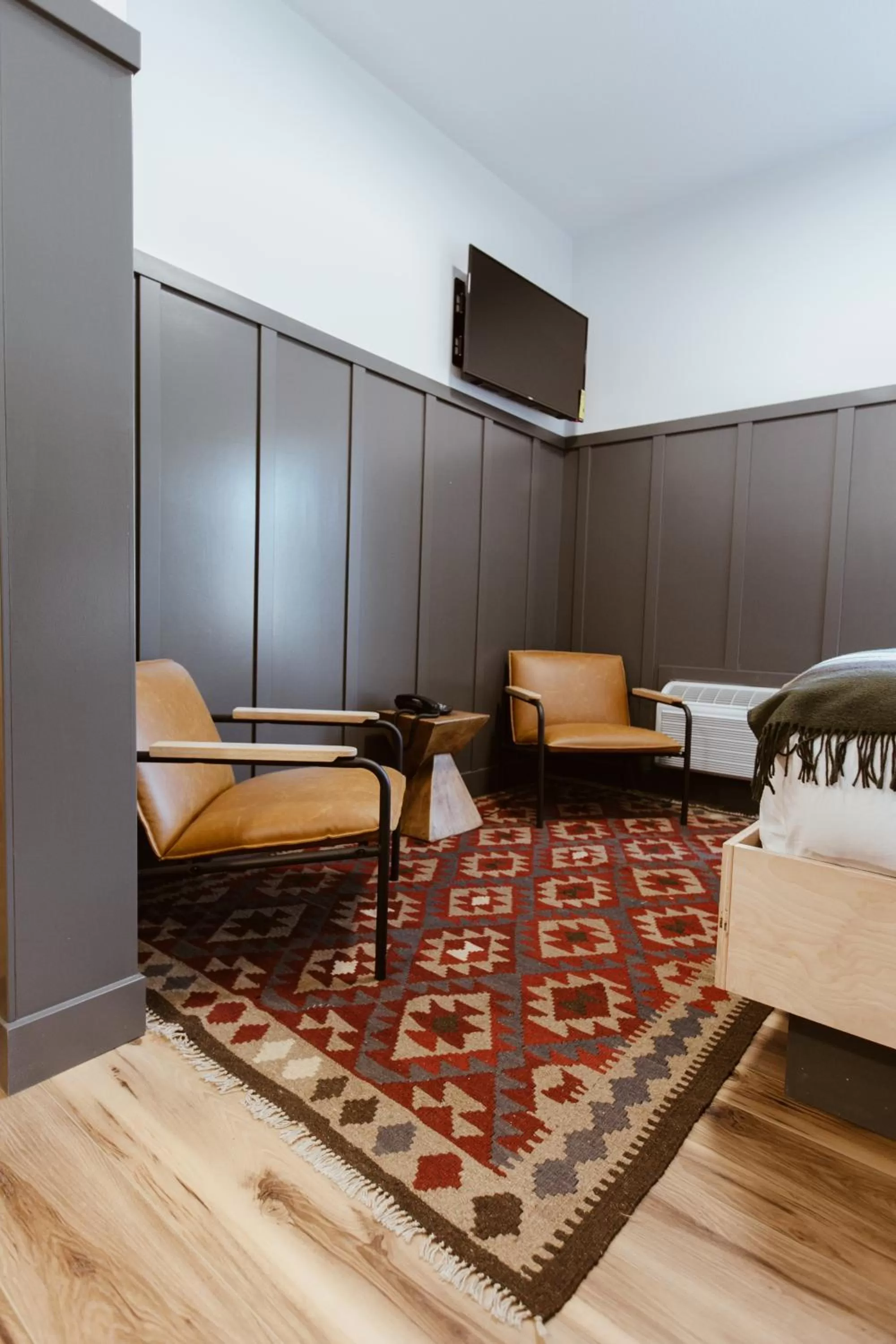 The Flying Steamshovel Inn