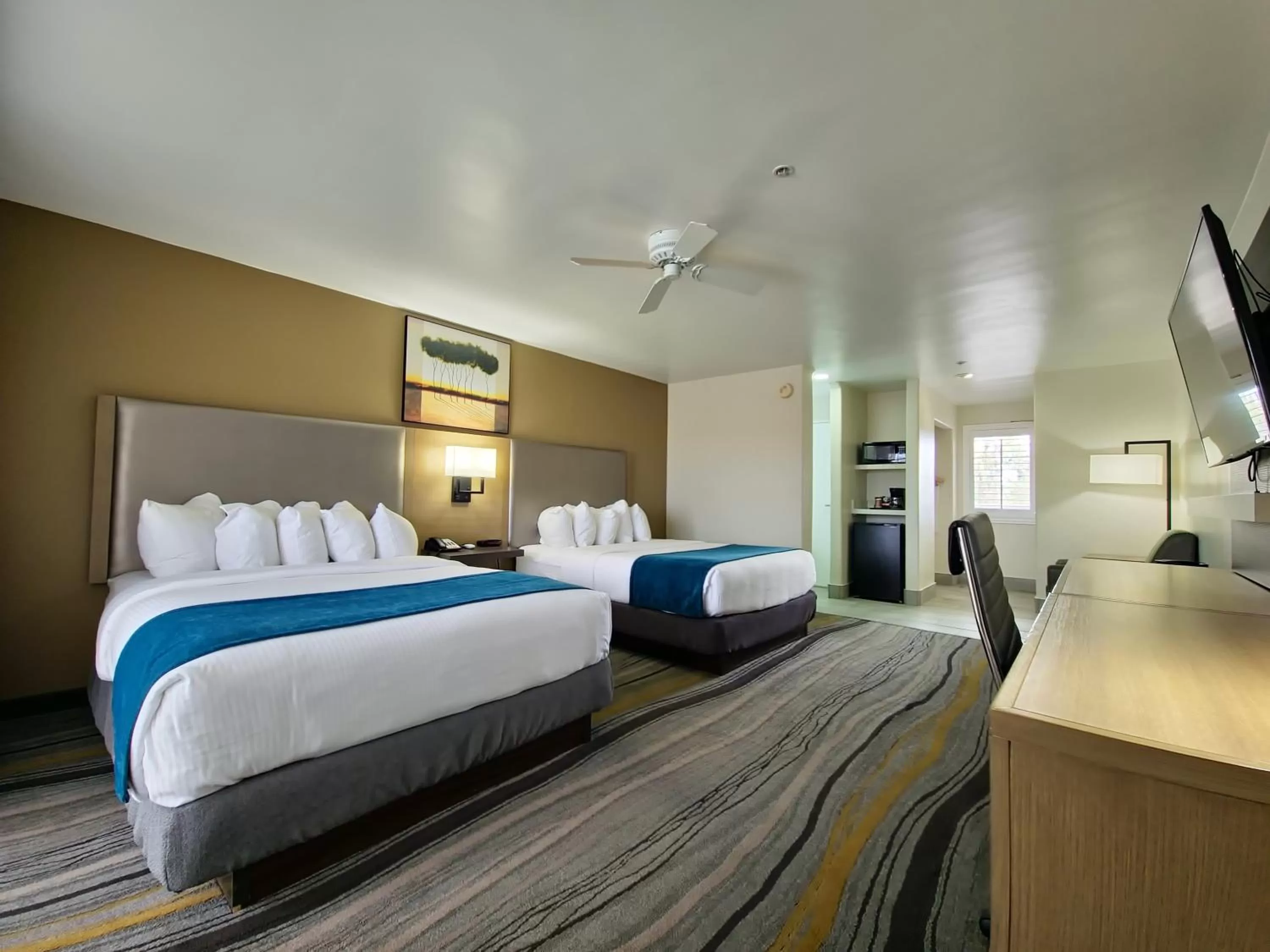 Communal lounge/ TV room, Bed in Los Viajeros Inn