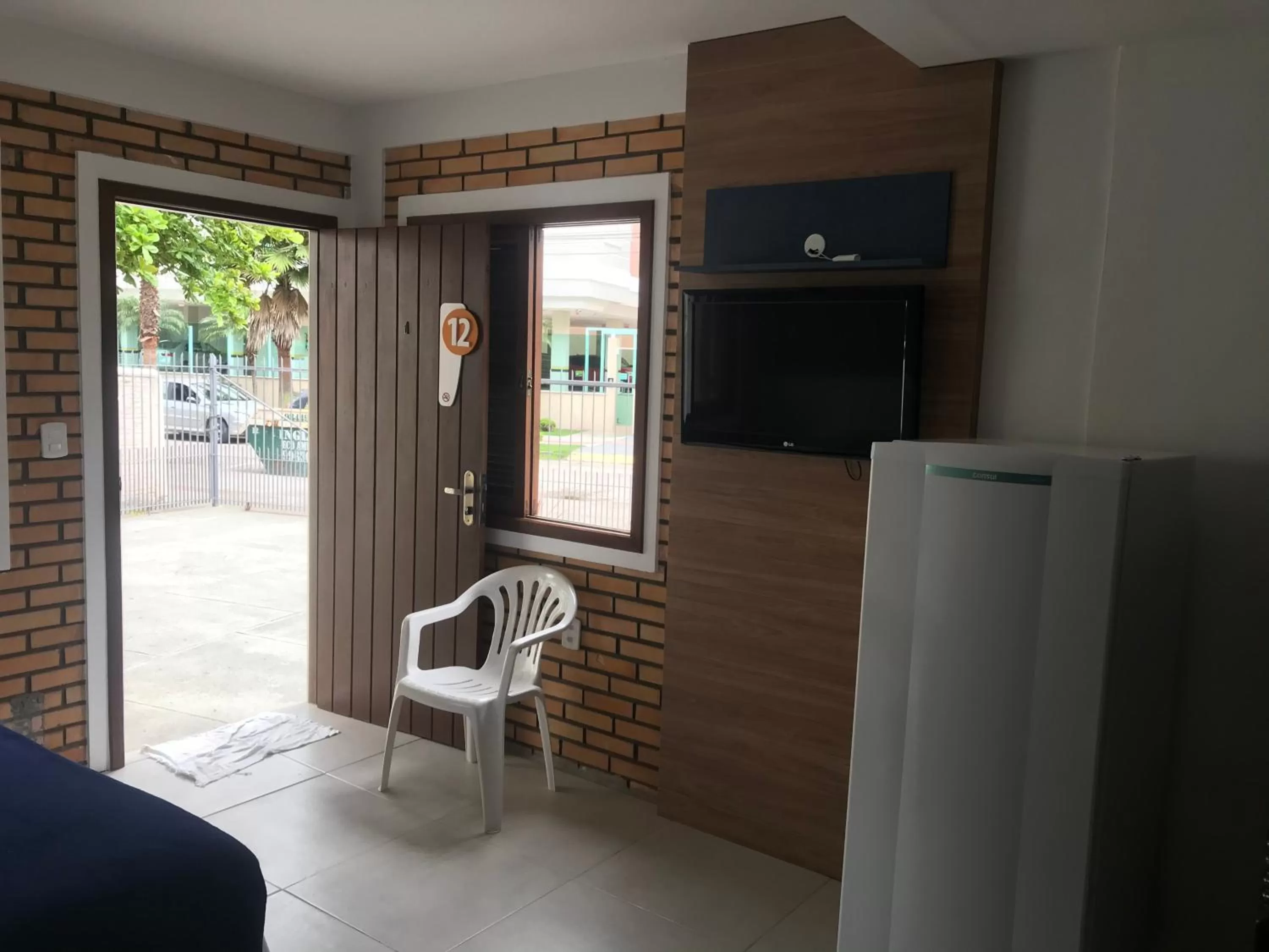 TV/Entertainment Center in Beach House Floripa - Sunset