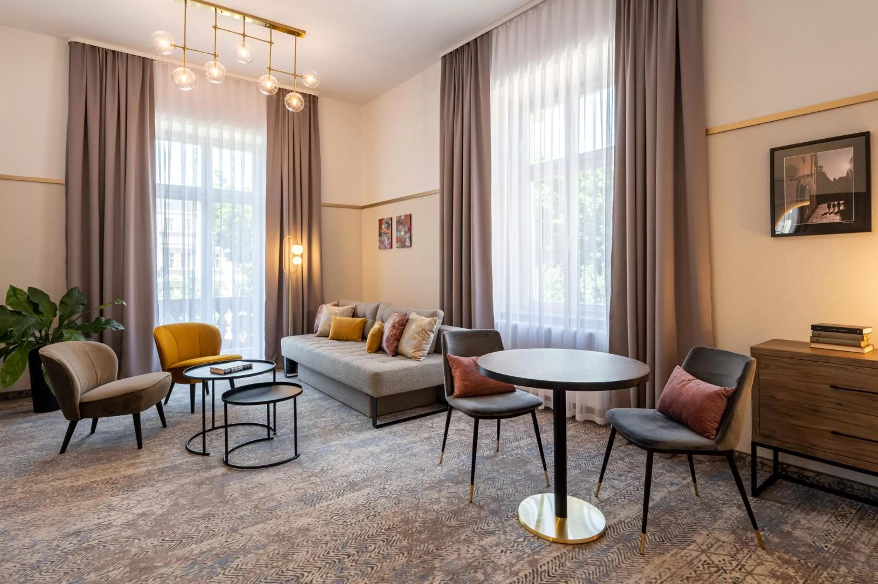 Seating area in MR67 Mayera Rapaporta