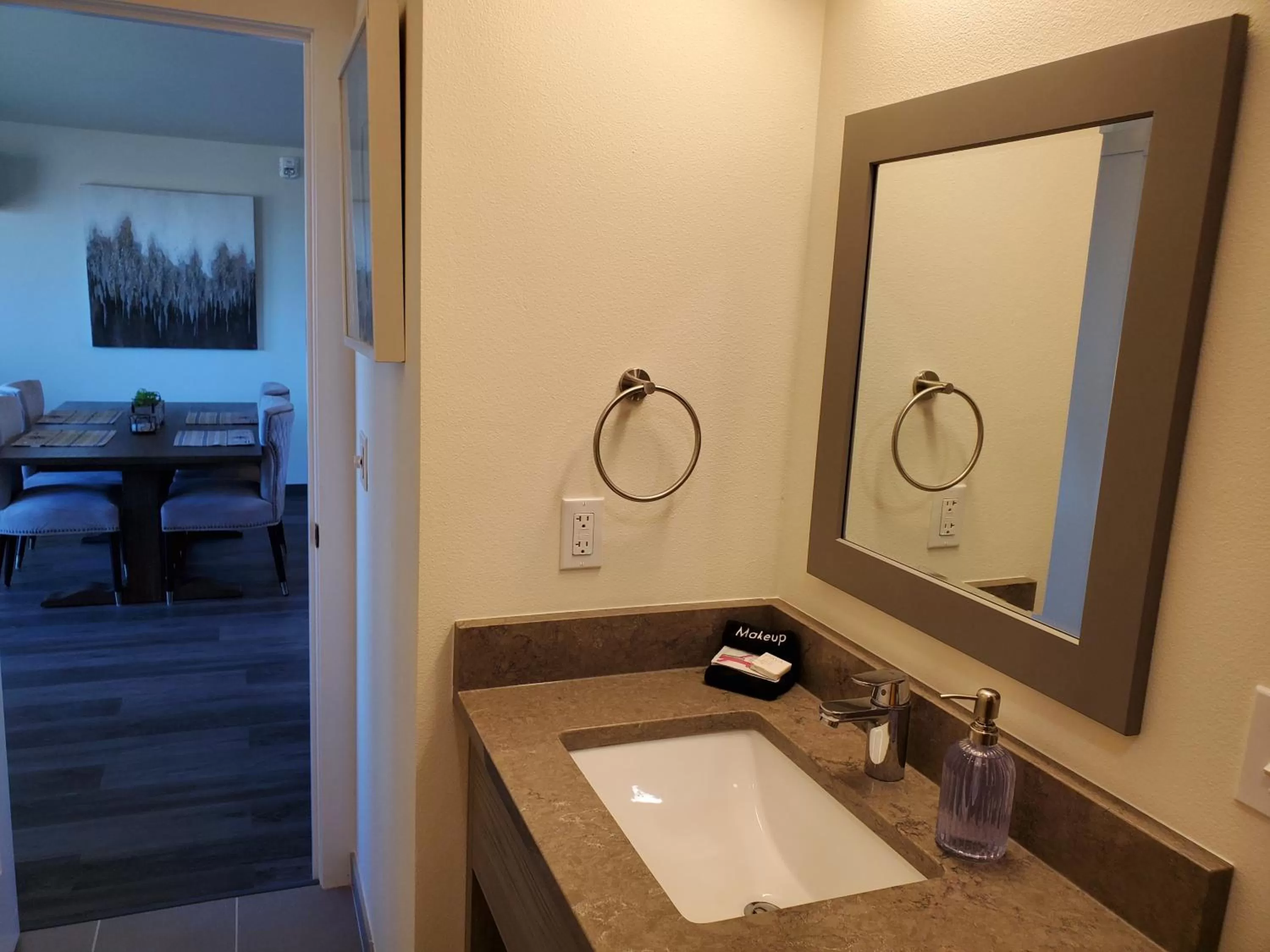 Bathroom in Moonstone Beach Motel