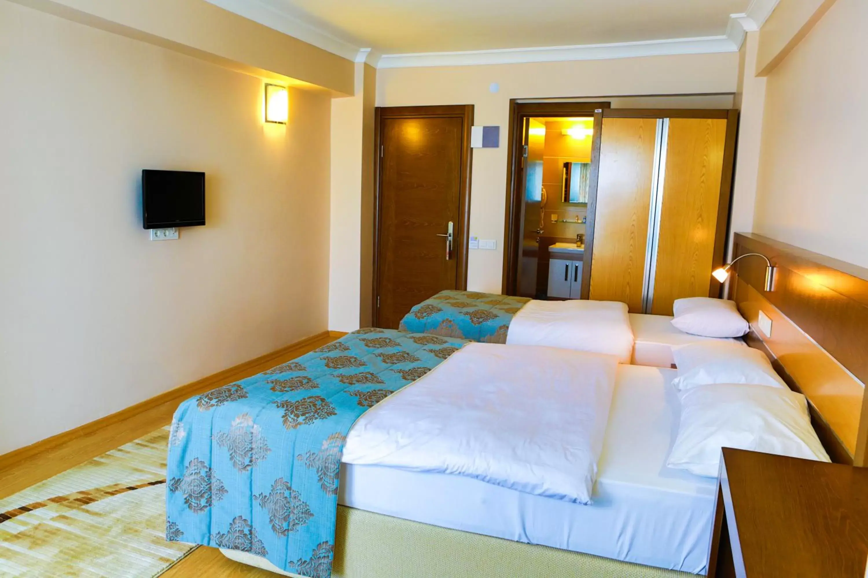 Triple Room with Sea View in Perla Hotel Triple Room with Sea View in Perla Hotel