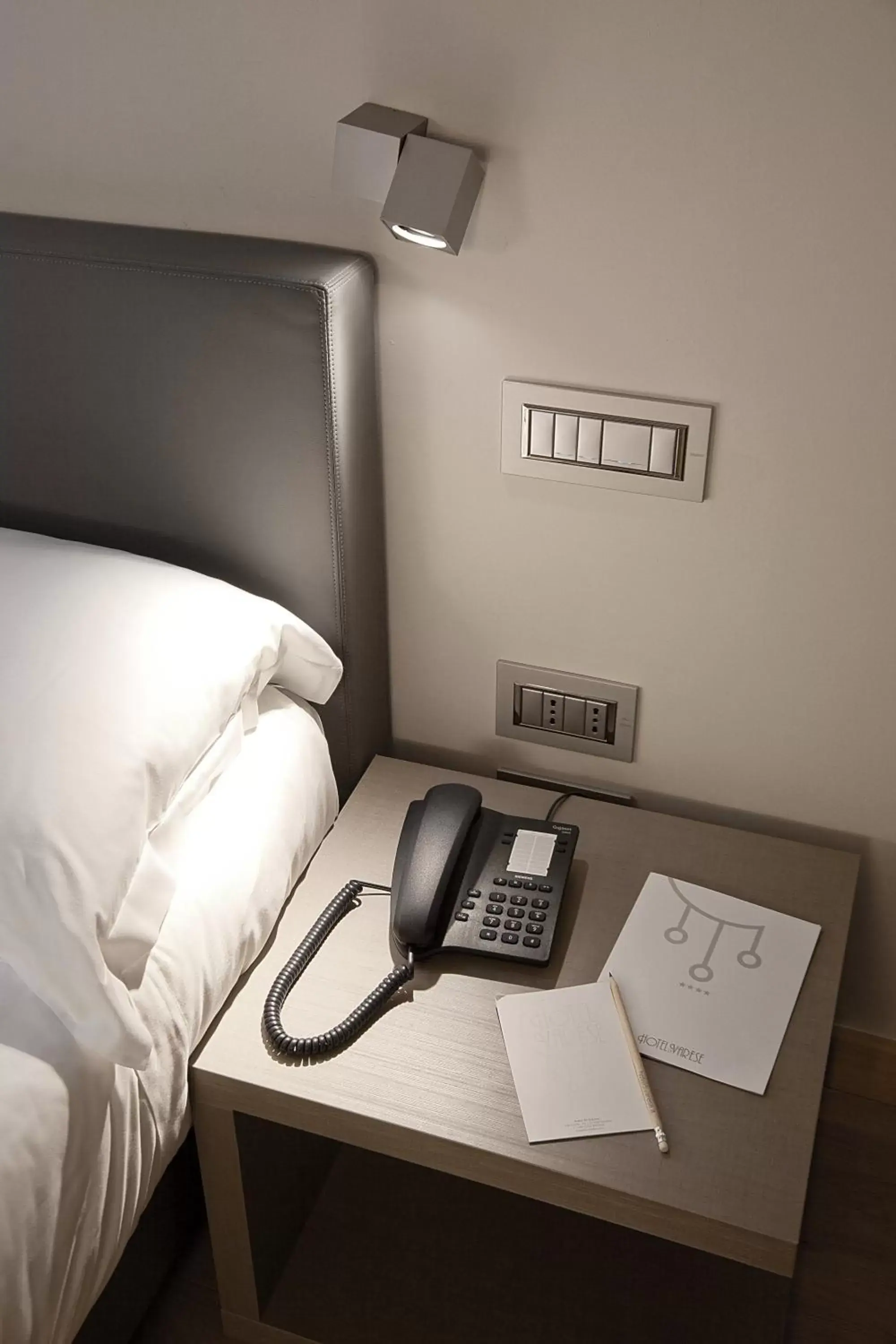 Single Room in Hotel Di Varese Single Room in Hotel Di Varese