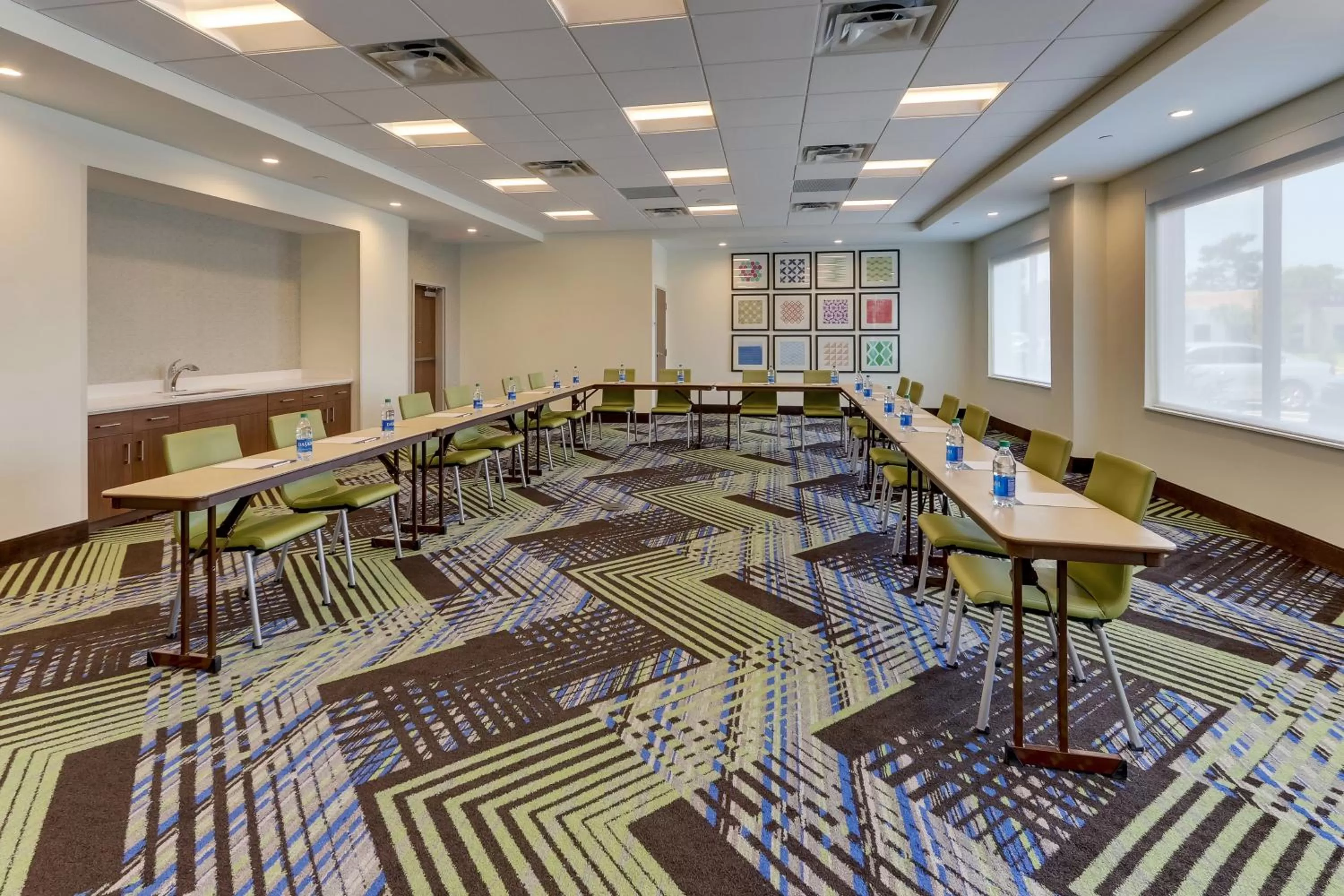 Meeting/conference room in Holiday Inn Express - Wilmington - Porters Neck by IHG