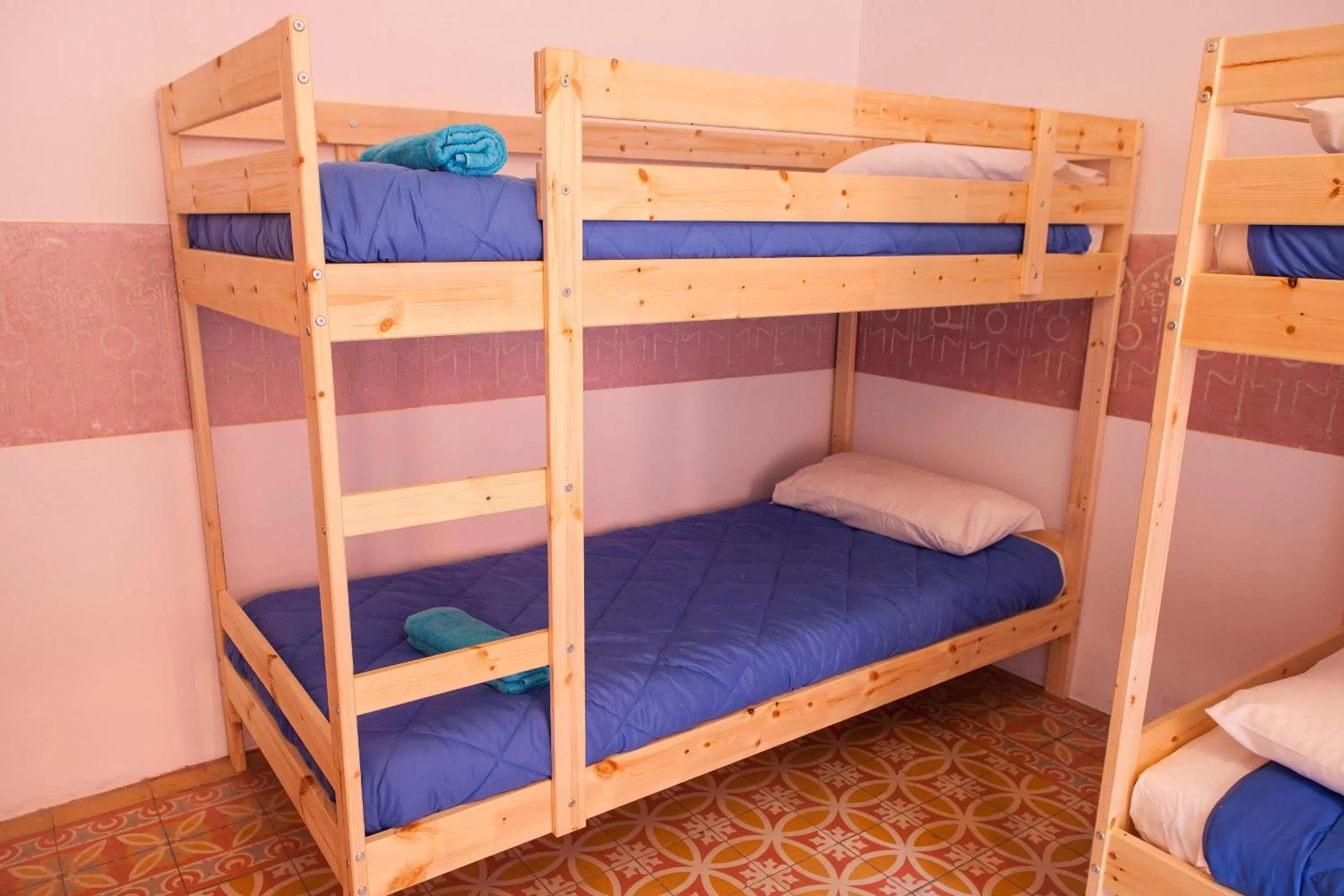 bunk bed, Bed in Bed in Girona