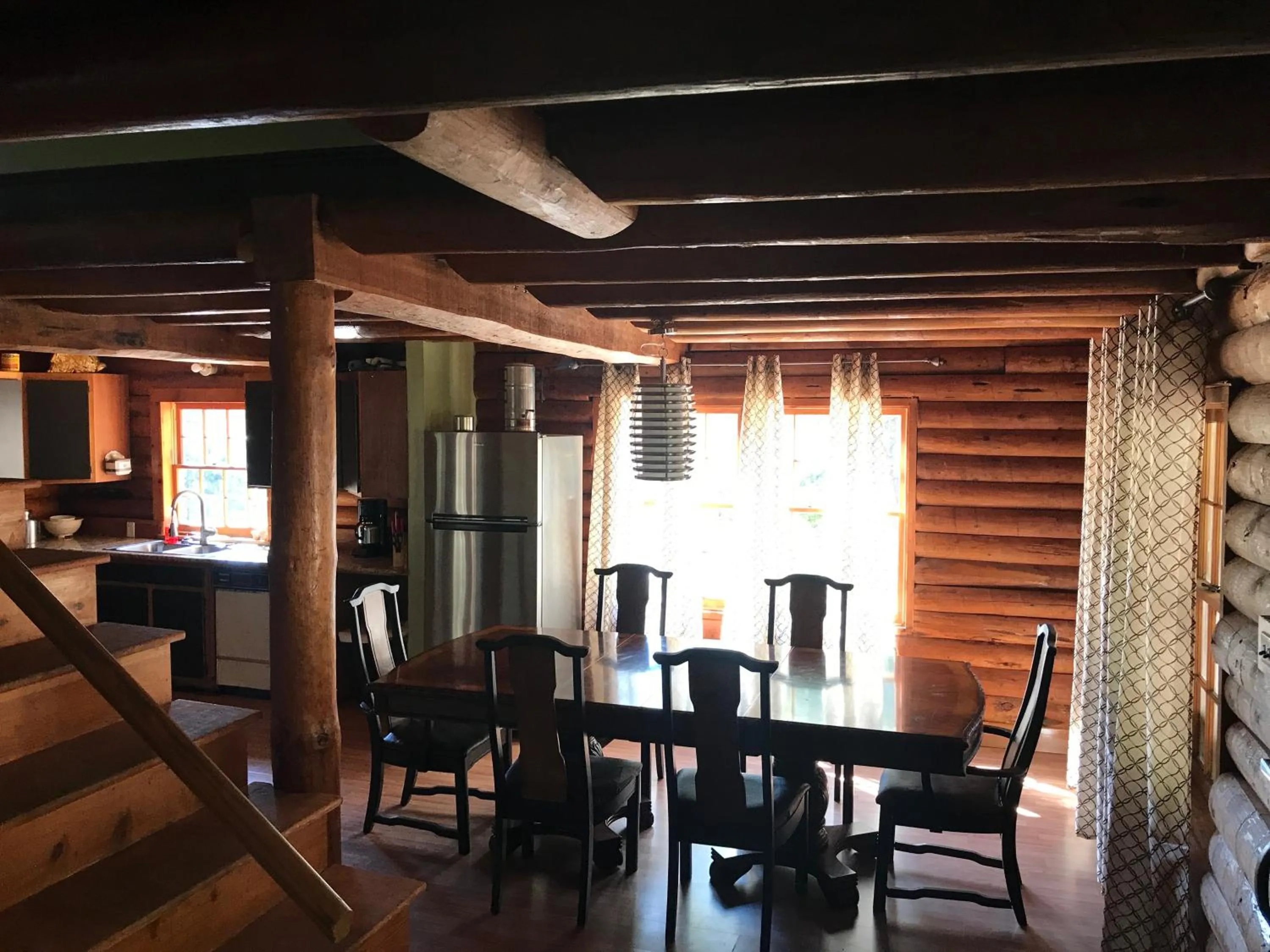 Mountain Trail Lodge and Vacation Rentals