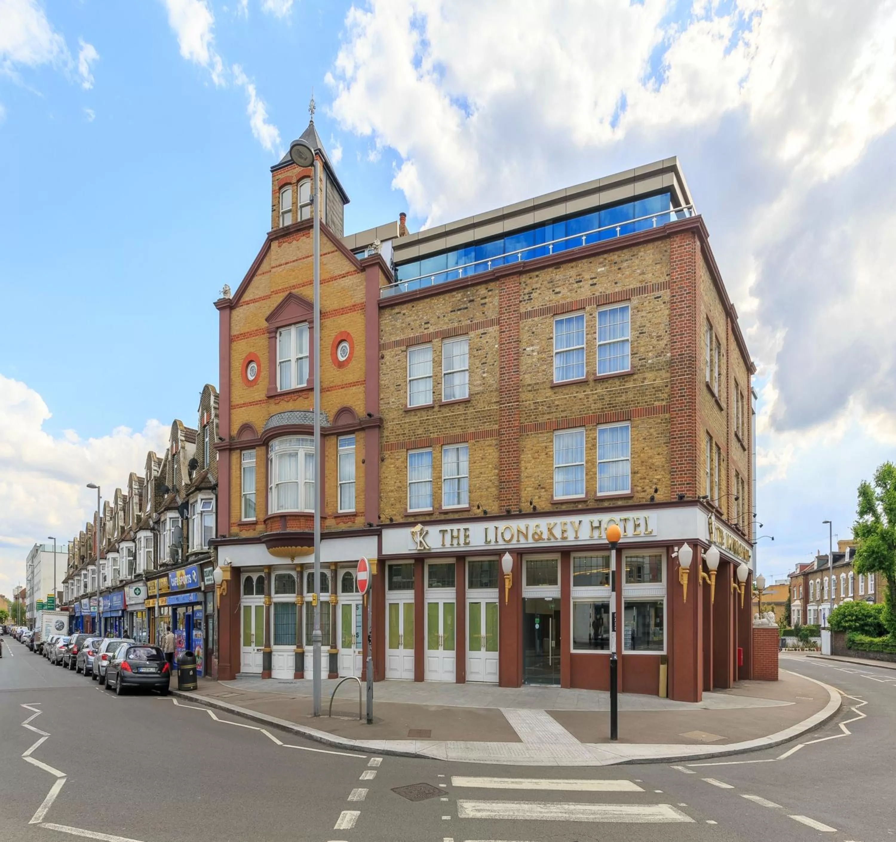 Property building in The Lion & Key Hotel