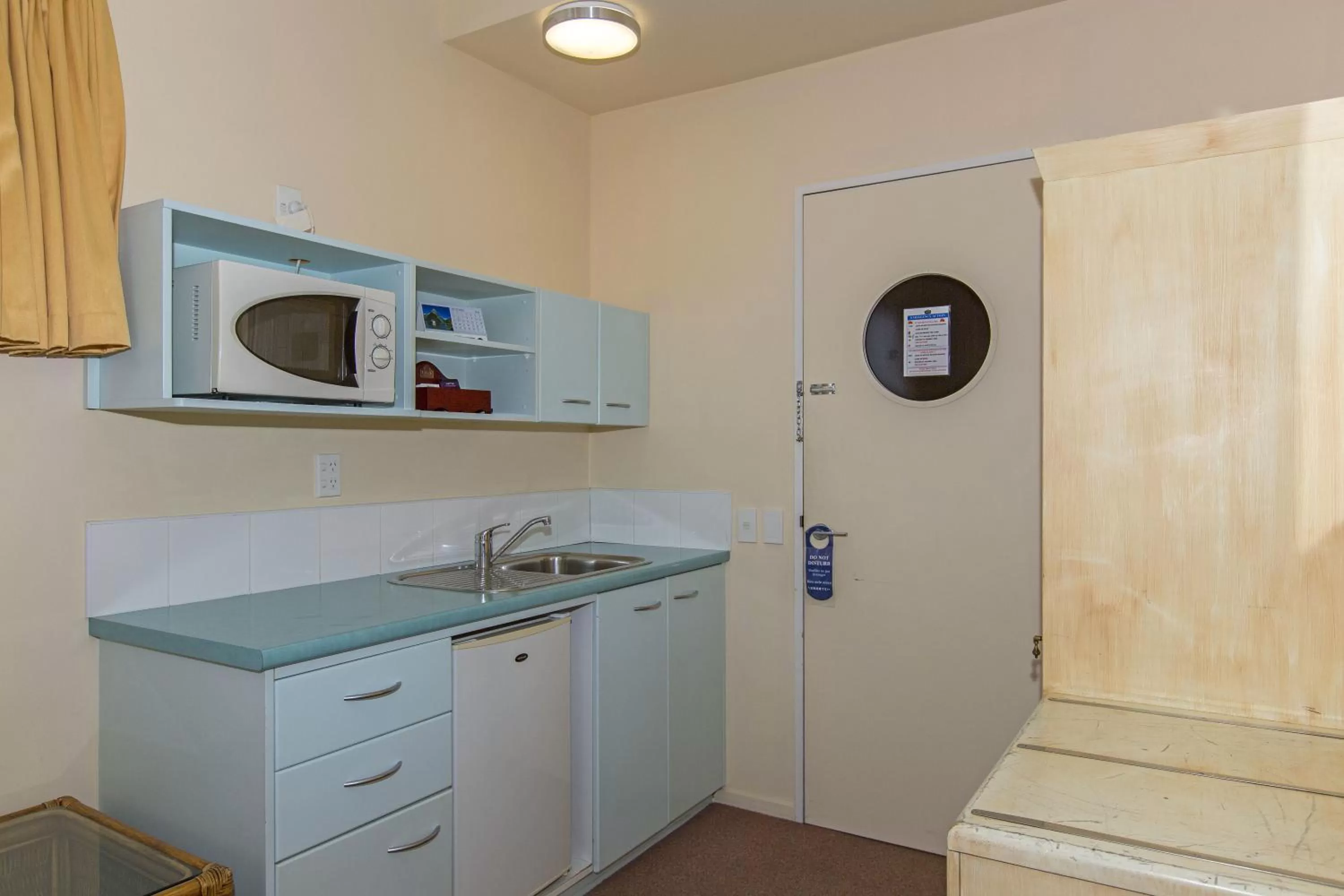 Coffee/tea facilities in Fernhill Motor Lodge