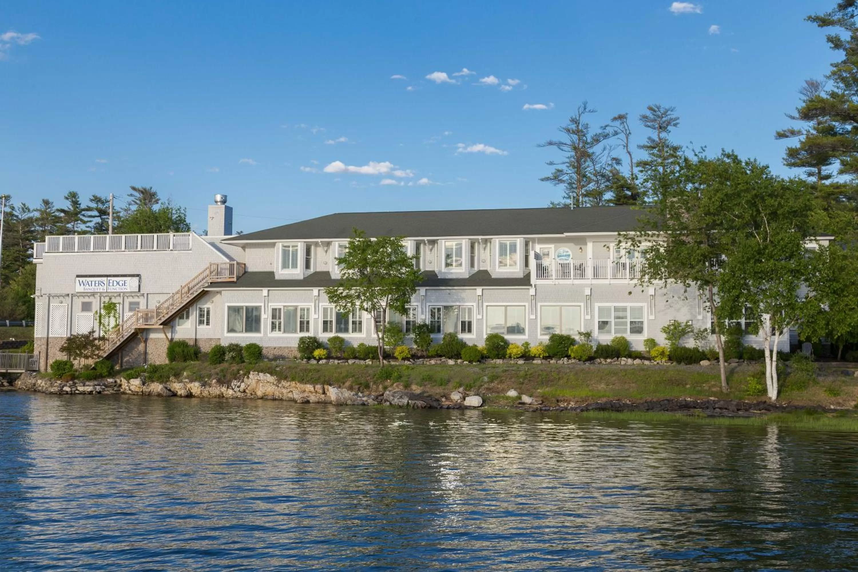 Property Building in Sheepscot Harbour Village Resort