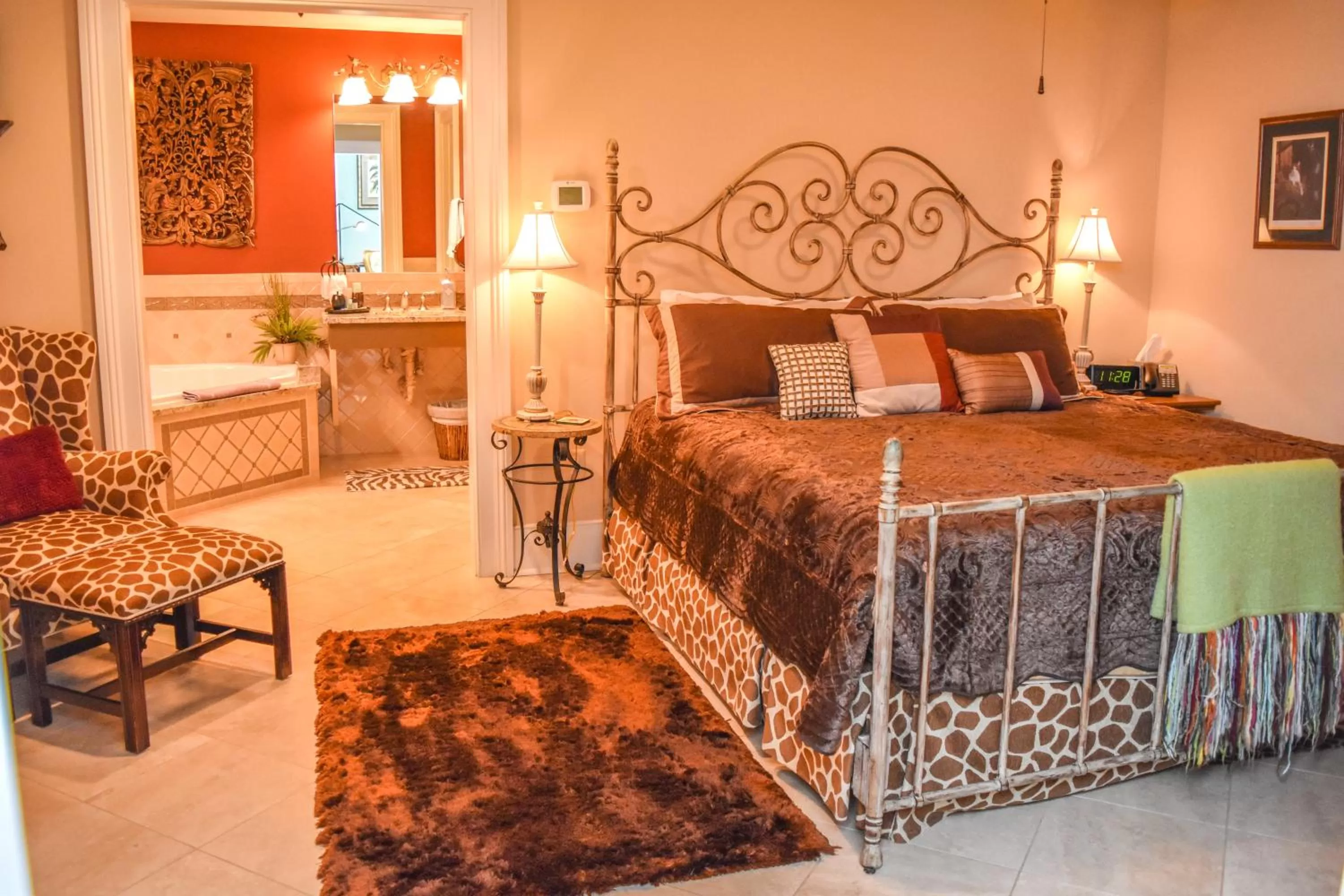 Bedroom, Bed in The Richard Johnston Inn & 1890 Caroline House