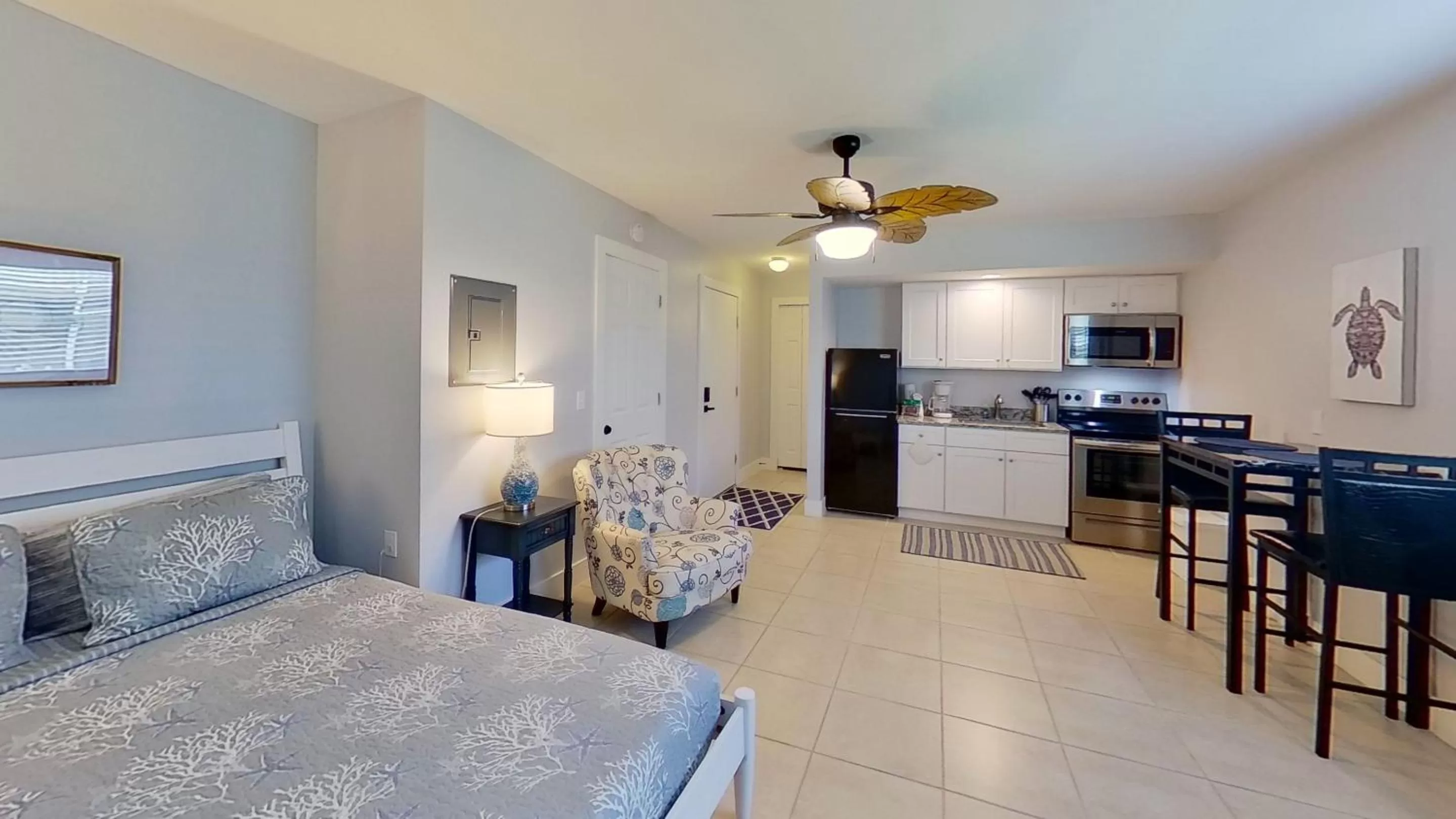 Kitchen or kitchenette, Bed in Matlacha on Shoreview