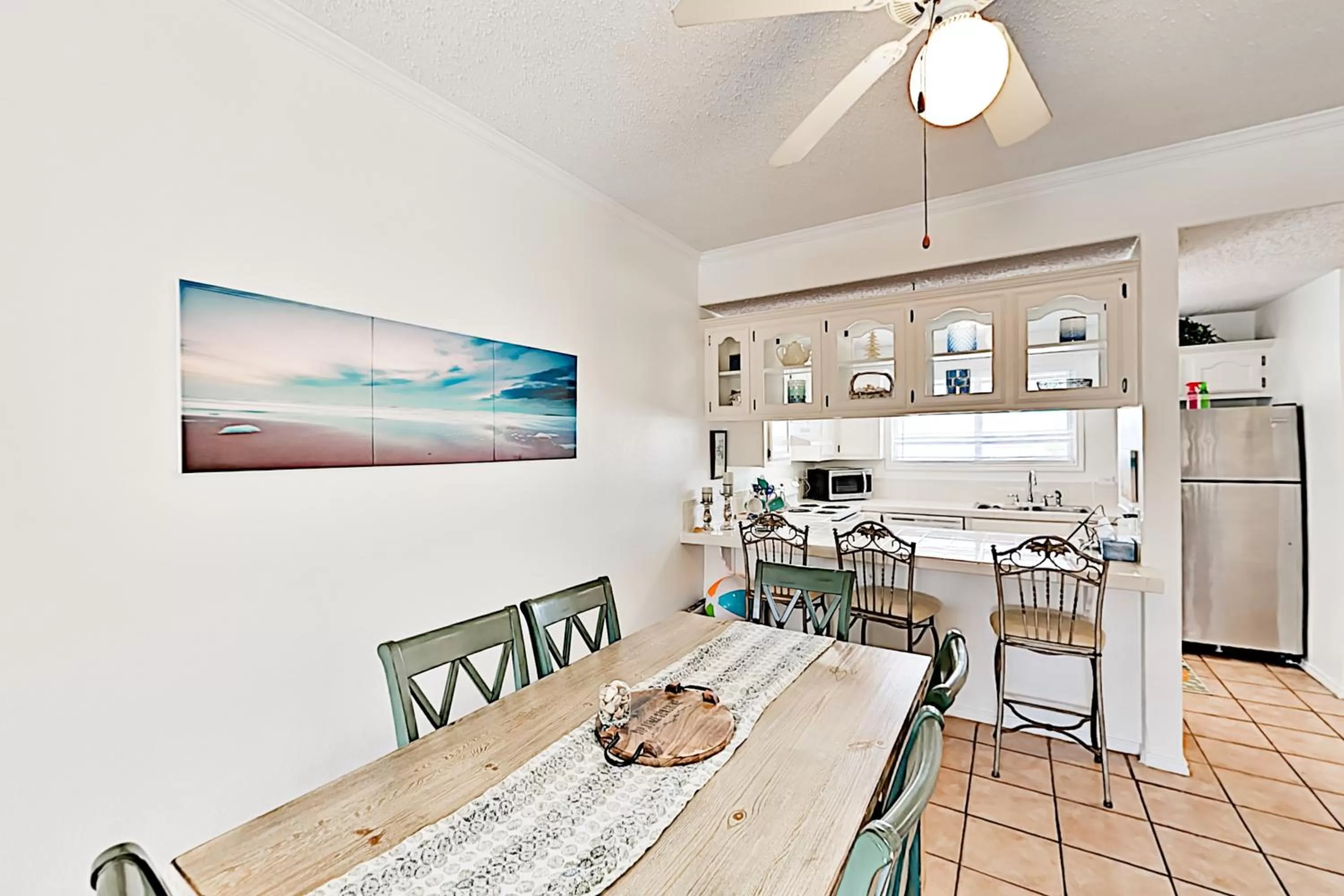 Dining Area in Dolphin Condominiums #12