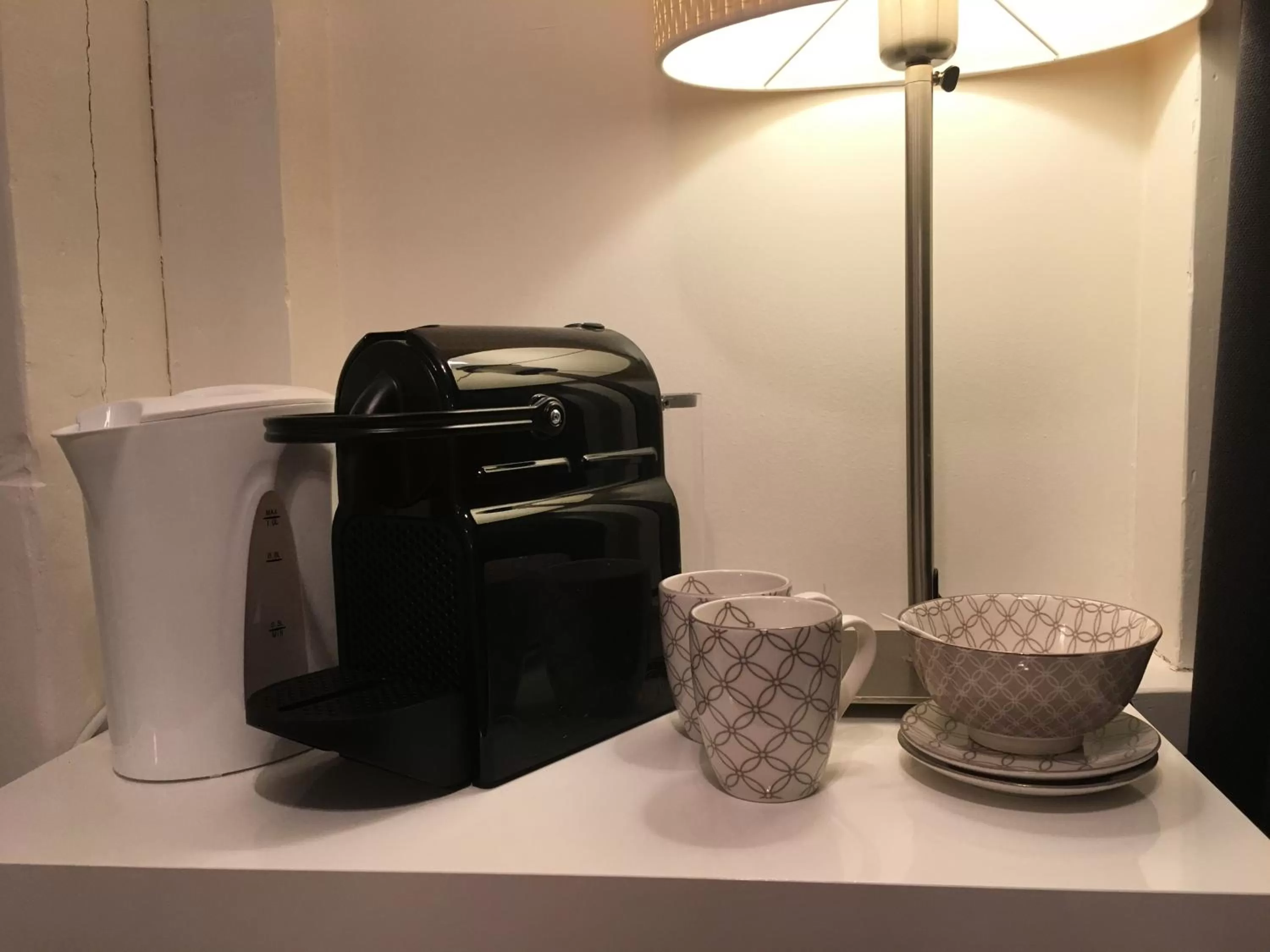 Coffee/tea facilities in Nine Streets Inn