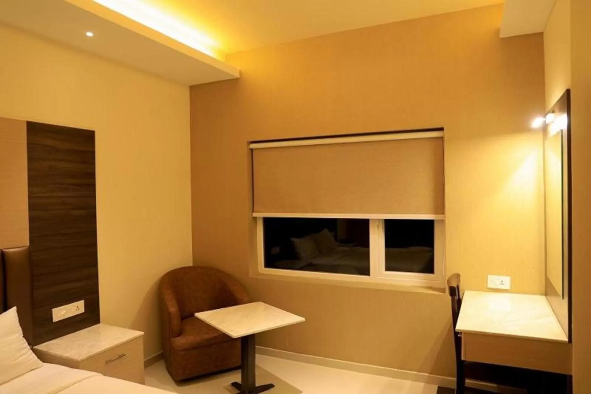 Living room in Laya Regency