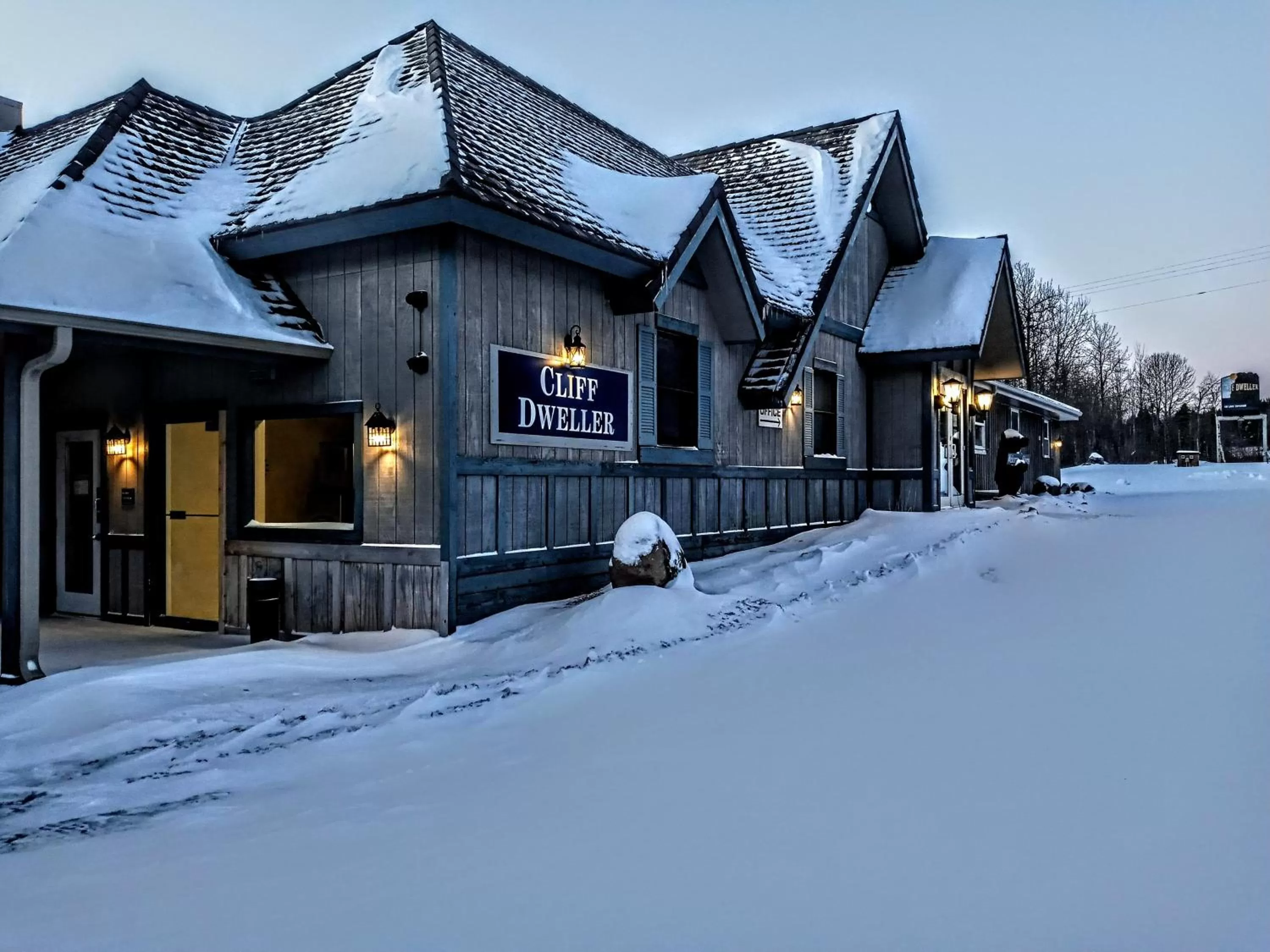 Property building, Winter in Cliff Dweller on Lake Superior