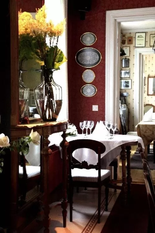 Restaurant/Places to Eat in Tertin Kartano