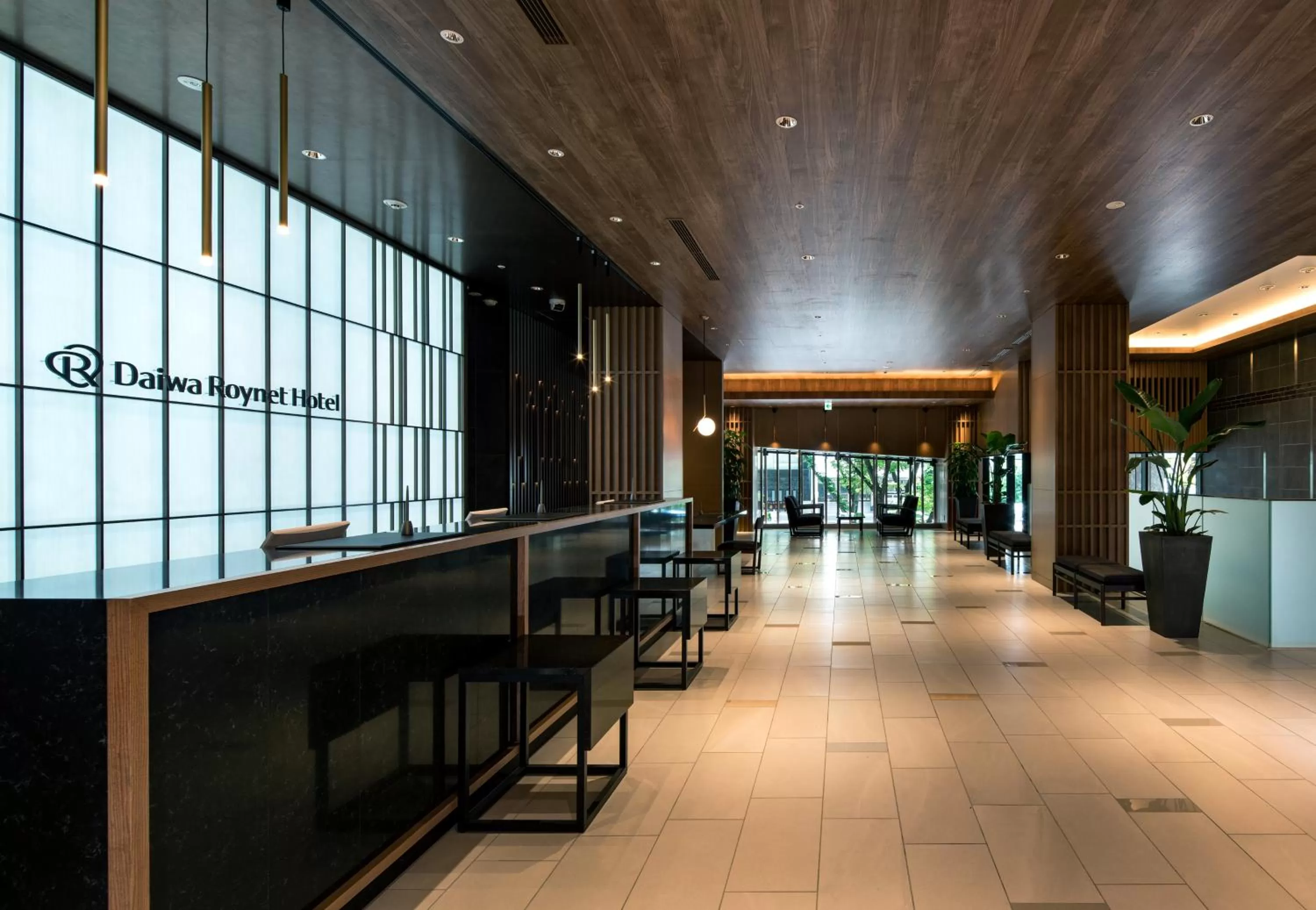 Lobby or reception in Daiwa Roynet Hotel Hakata Reisen PREMIER