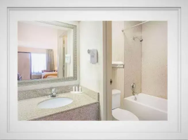 King Room - Smoking in Onley Inn King Room - Smoking in Onley Inn