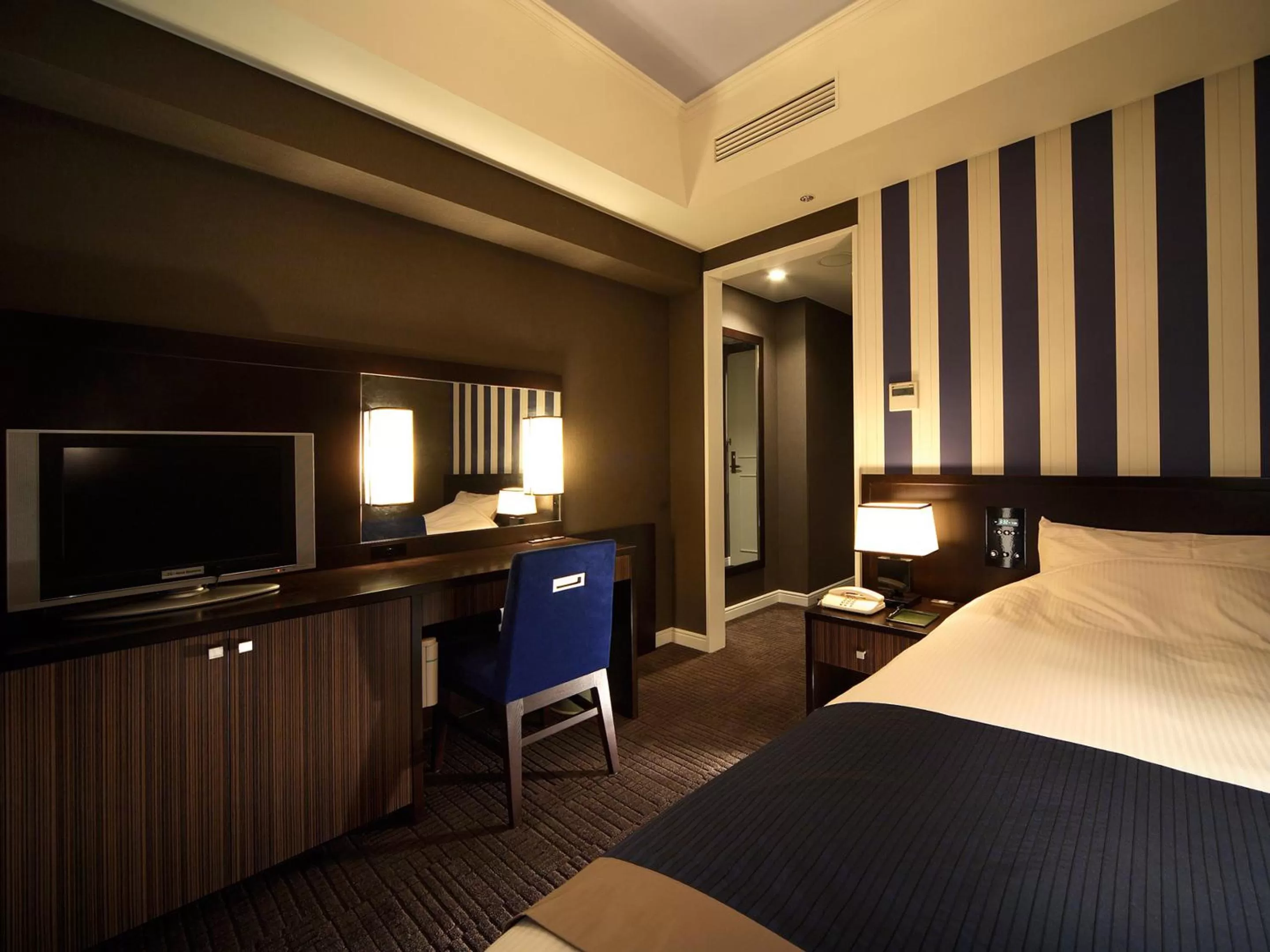 Photo of the whole room, Bed in Hotel Monterey Kyoto