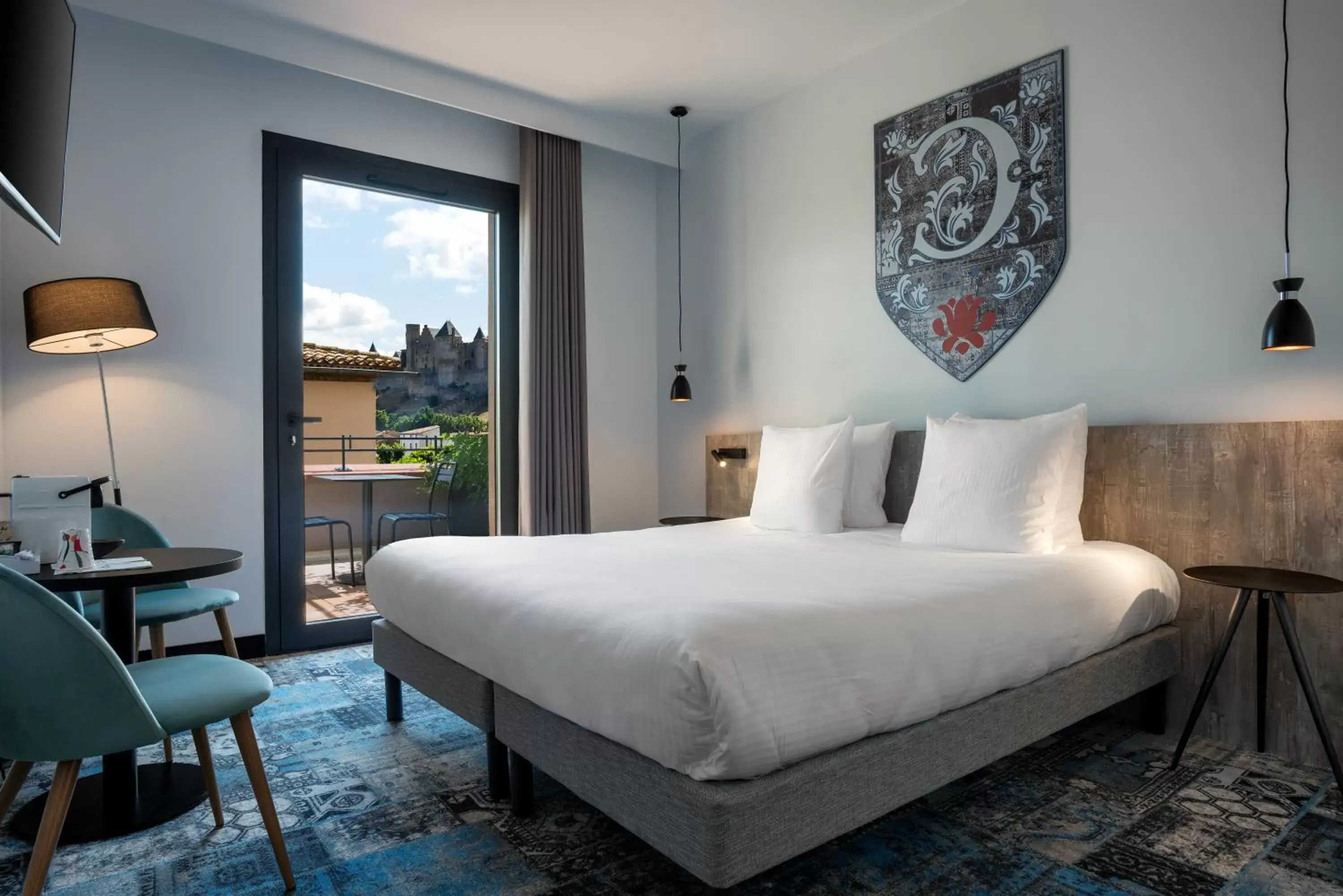 Deluxe Double Room with Castle View in SOWELL HOTELS Les Chevaliers Deluxe Double Room with Castle View in SOWELL HOTELS Les Chevaliers