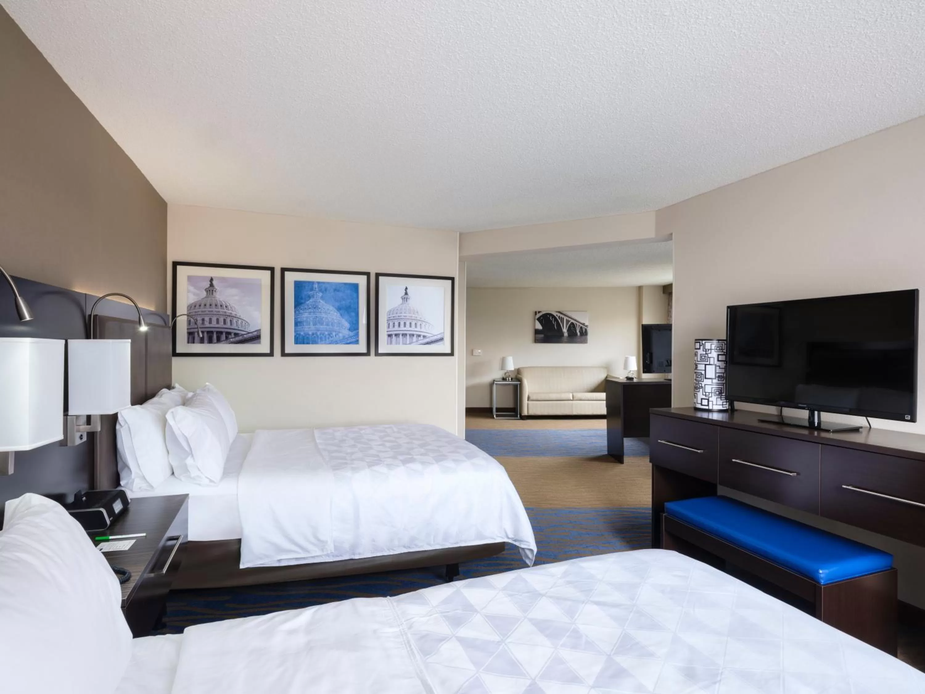 Photo of the whole room, Bed in Holiday Inn Washington Capitol-National Mall by IHG