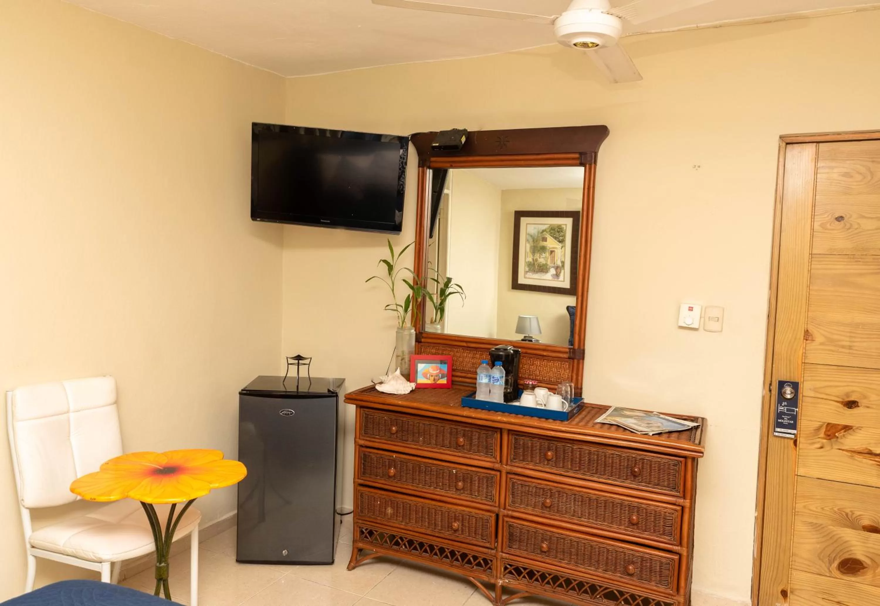 Massage, TV/Entertainment Center in Hotel Boutique Simona