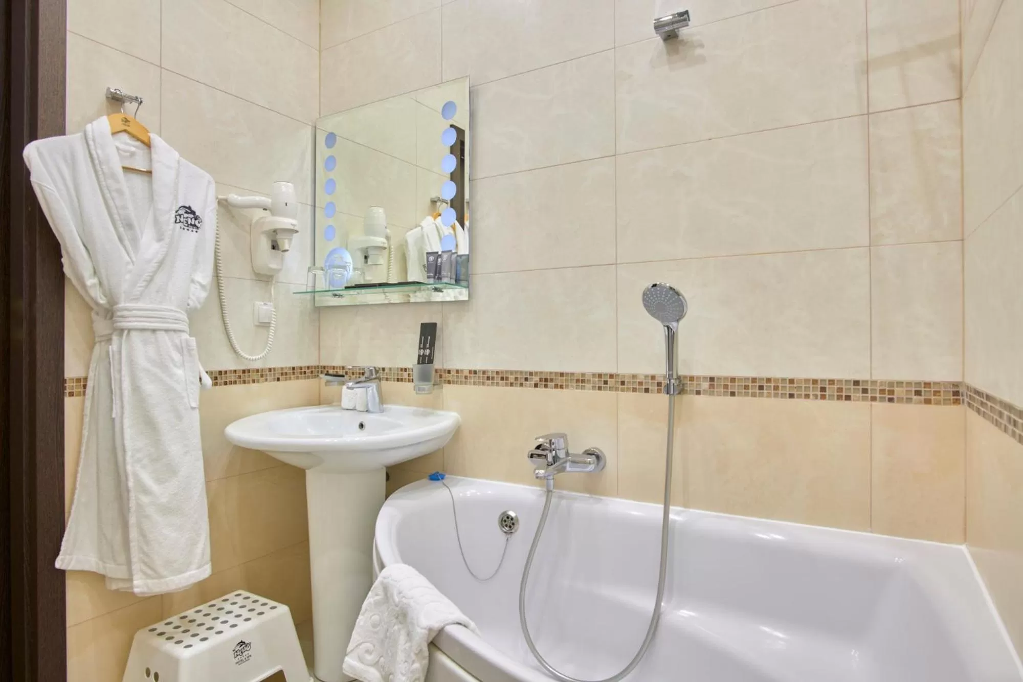 Bathroom in Hotel & Spa NEMO with dolphins