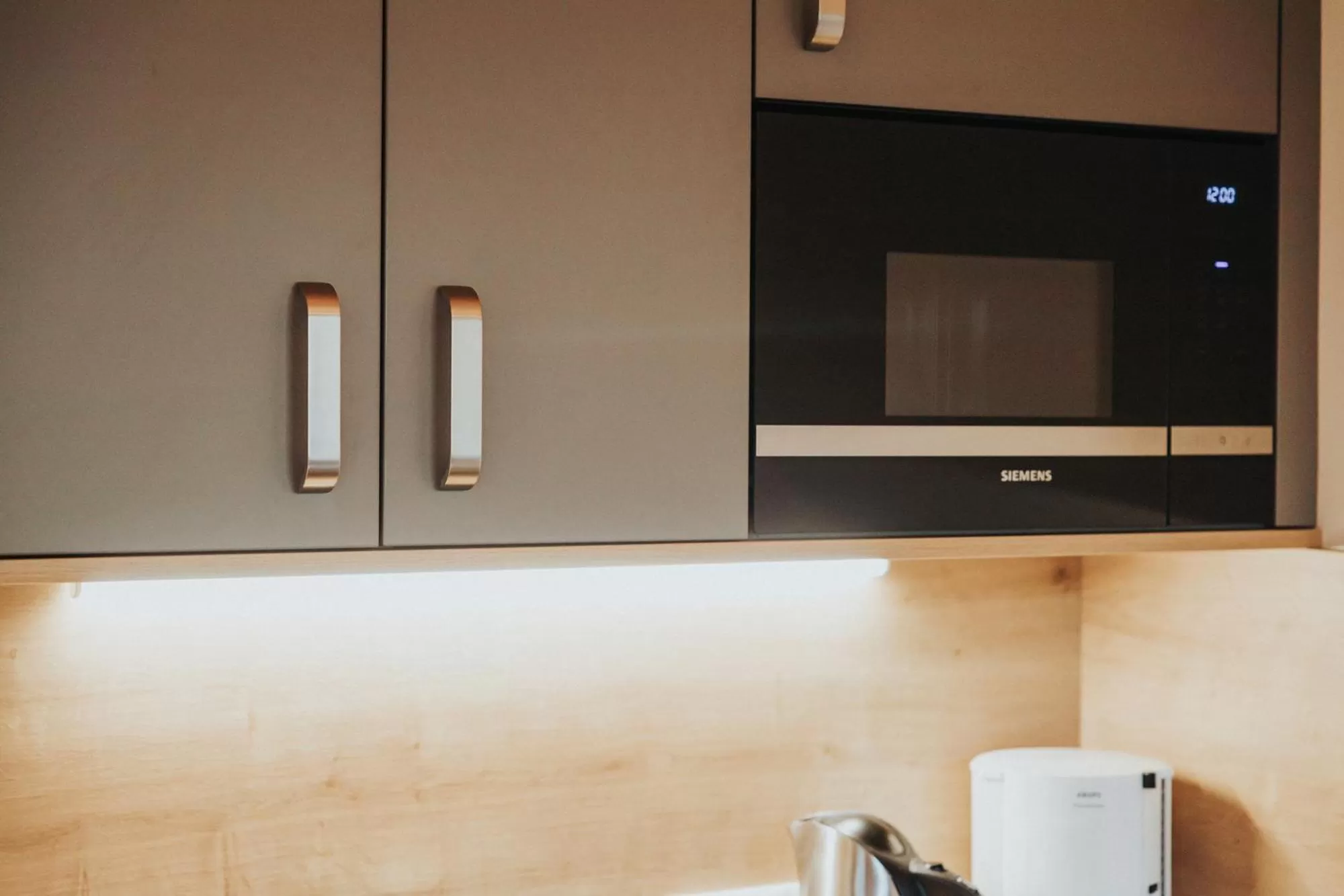 Kitchen or kitchenette, Bathroom in Hotel Silberfux