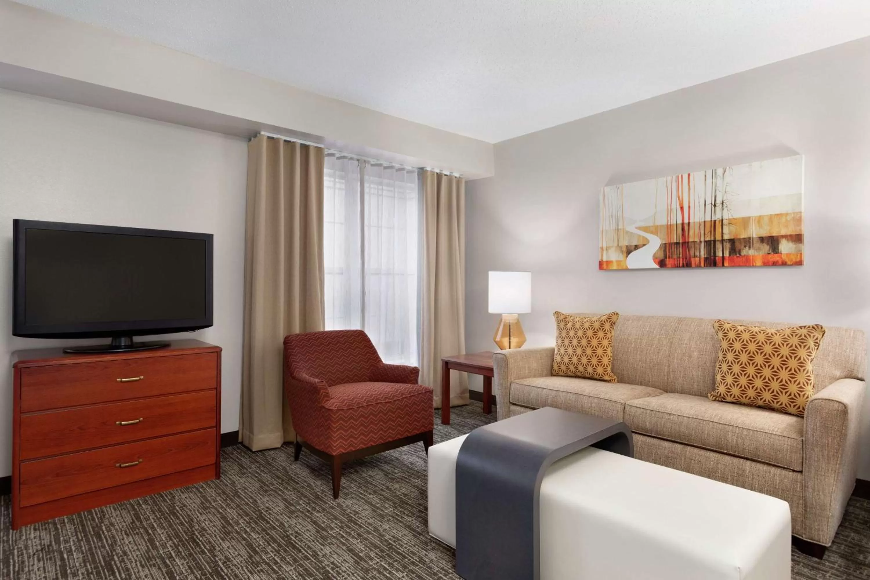 Living room in Homewood Suites by Hilton Columbus-Dublin