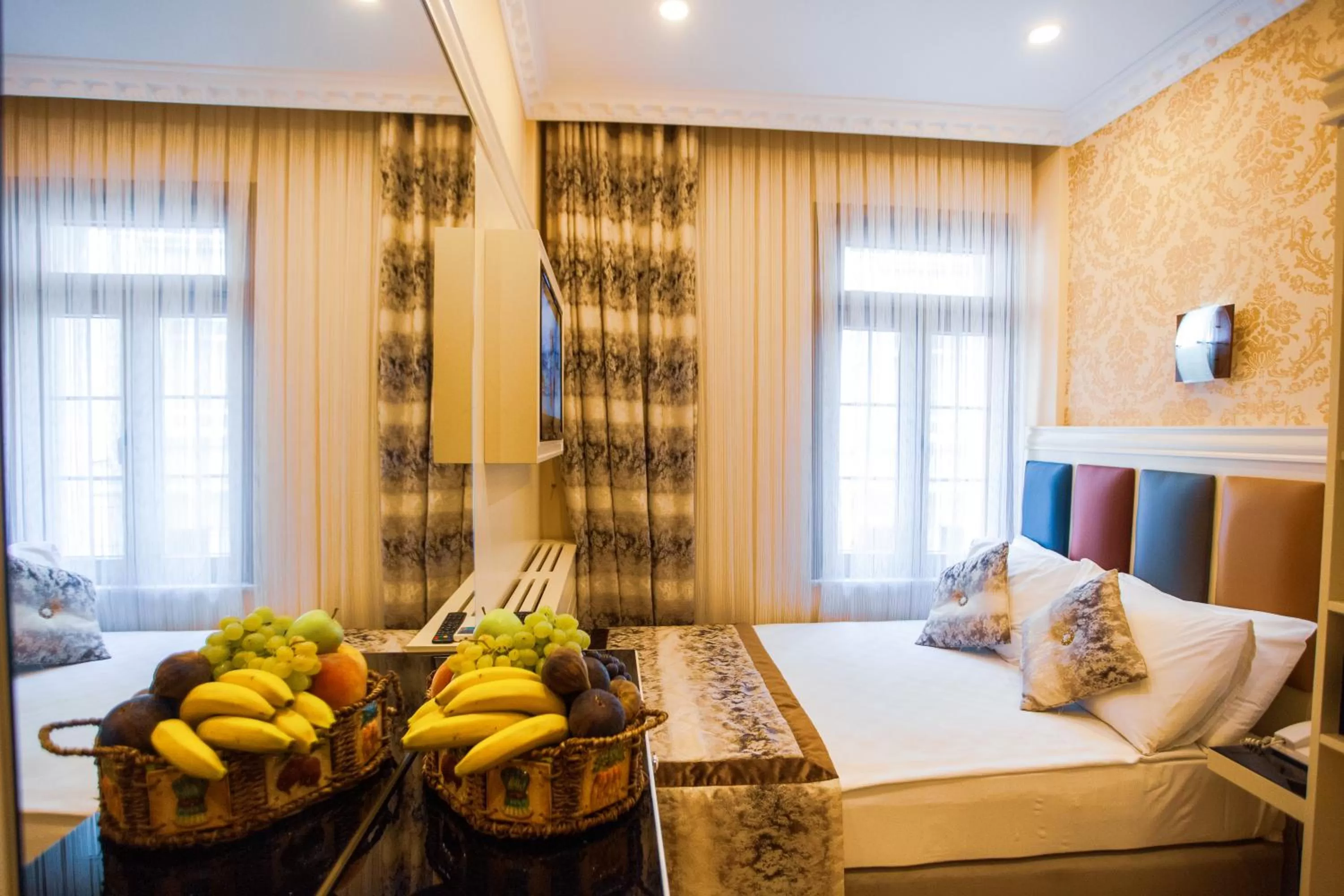 Bed in Best Nobel Hotel