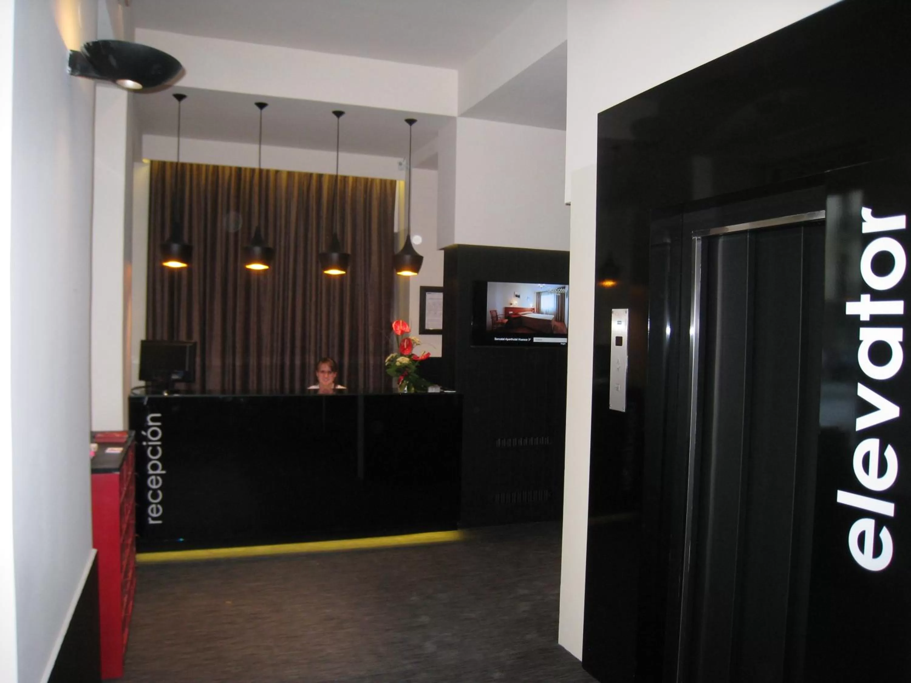 Lobby or reception in Habitus Hotel Leyre