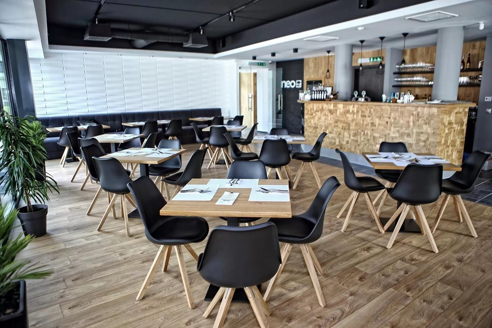 Restaurant/places to eat in Hotel Viktória