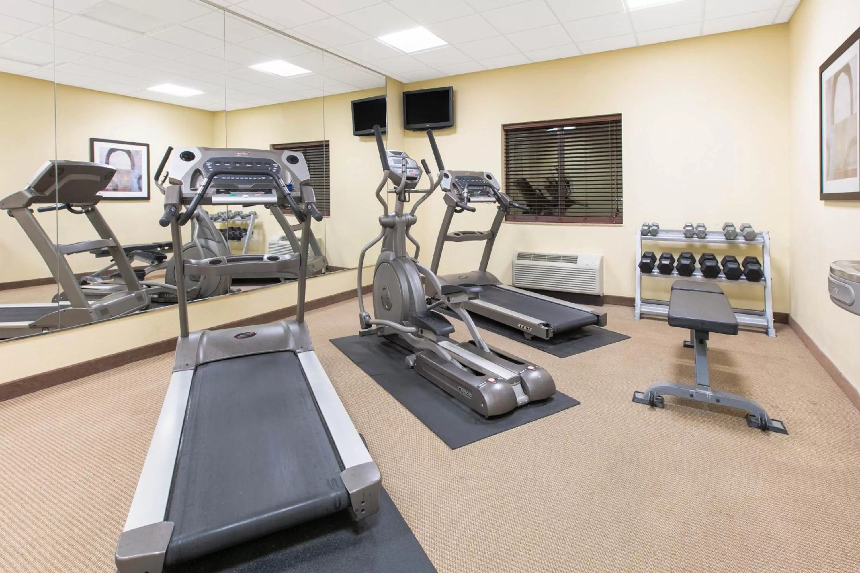Fitness centre/facilities in Spark By Hilton Longview