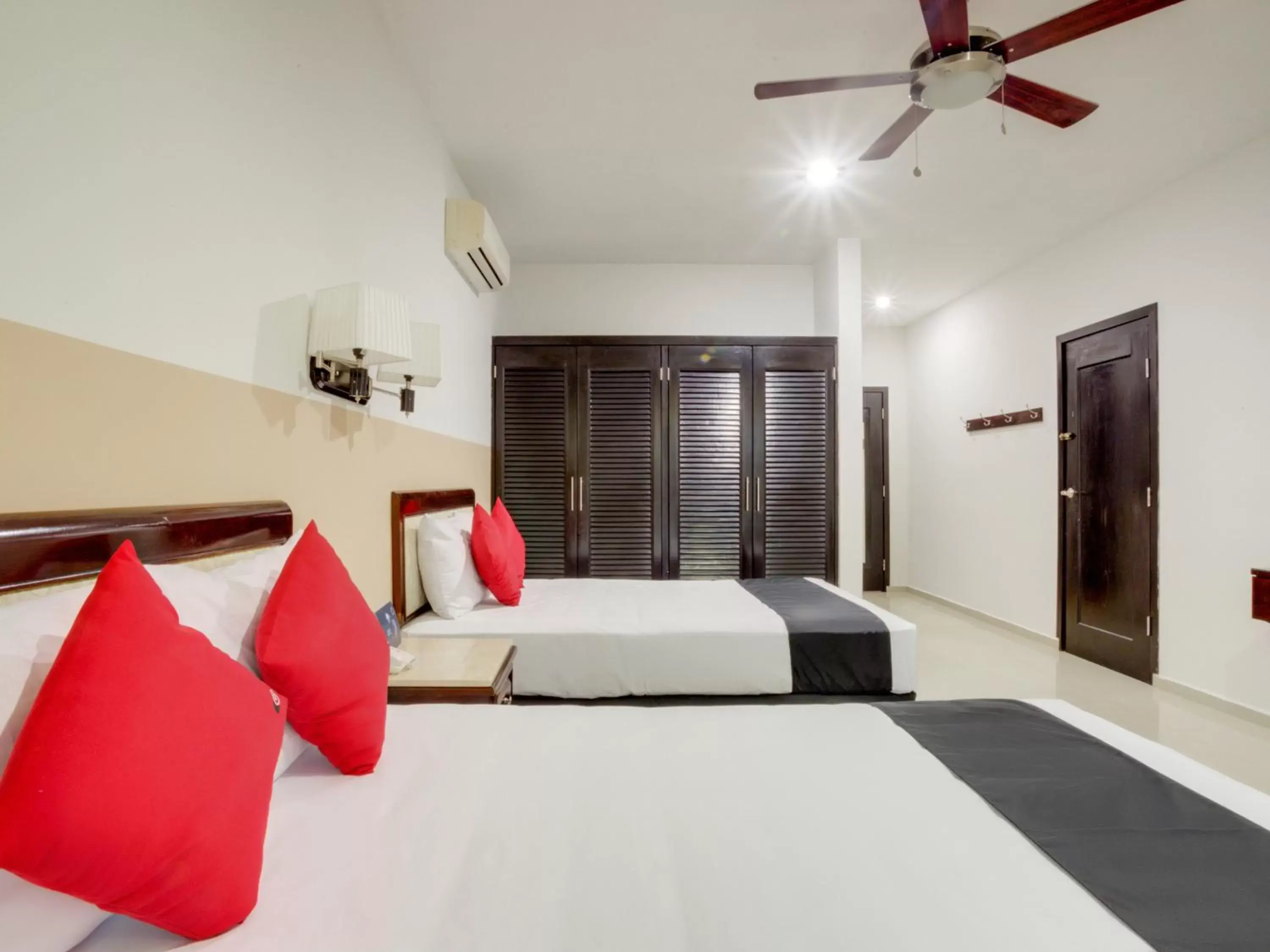 Standard Double Room in Hotel Siglo 21 Standard Double Room in Hotel Siglo 21