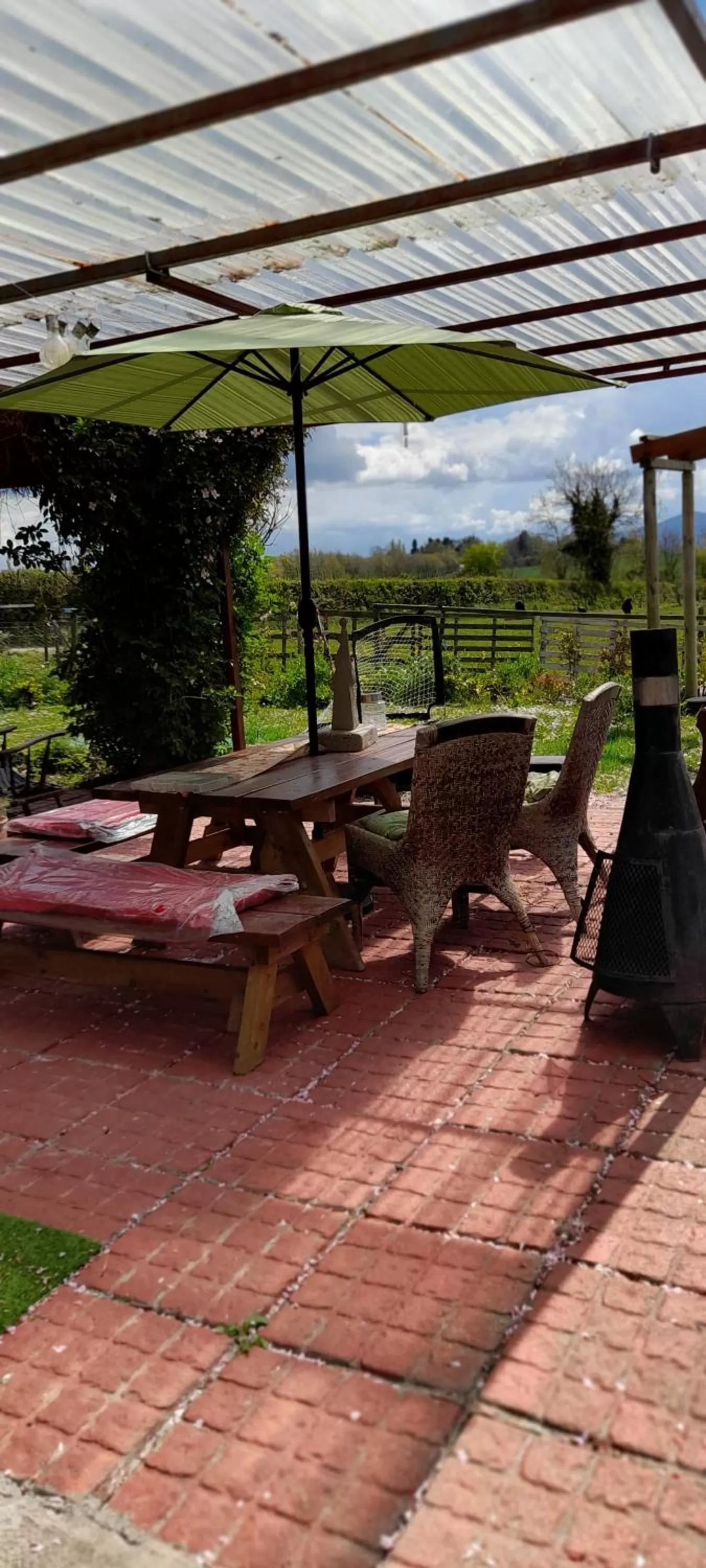 Property building in Annaswood B&B