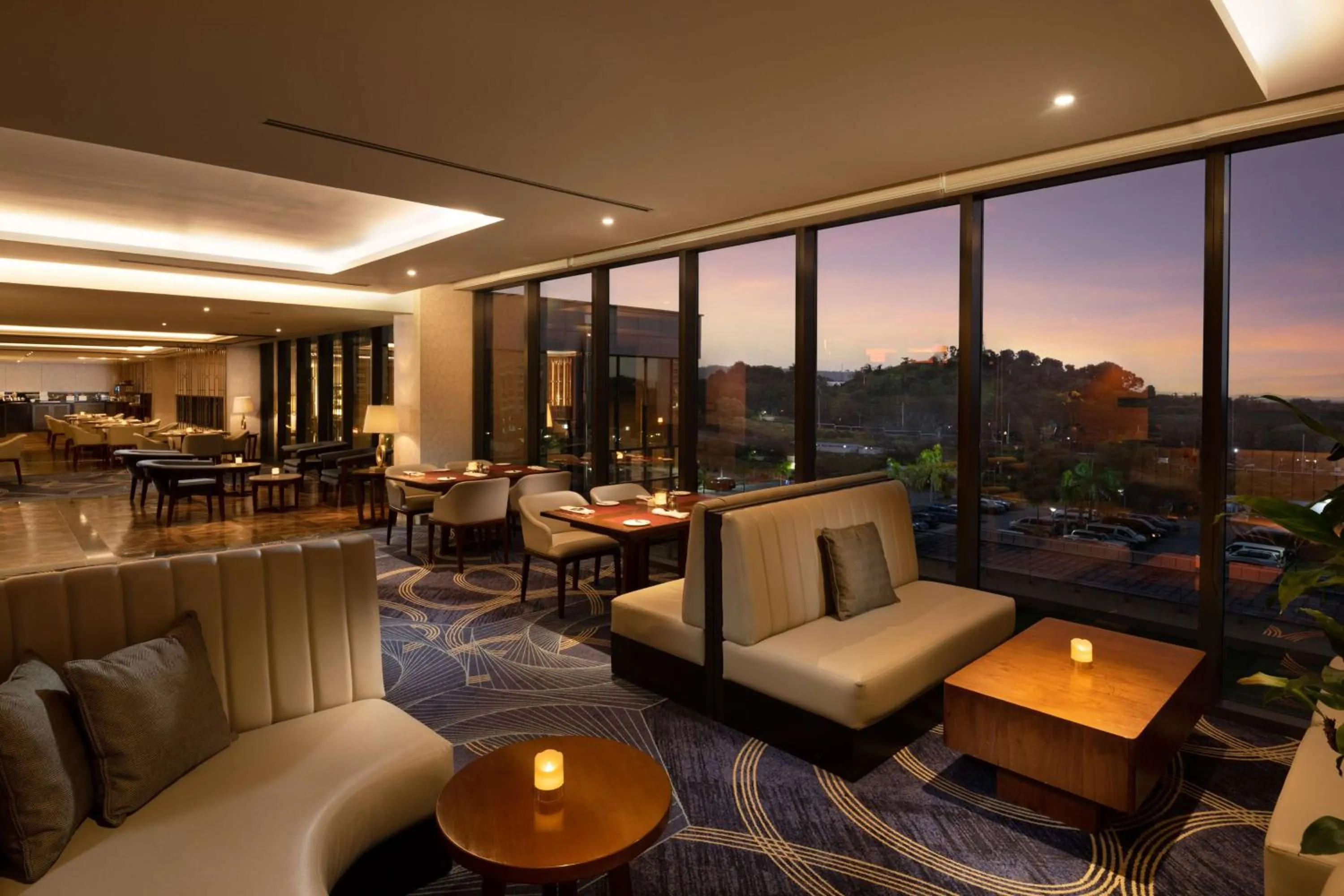 Property building in Hilton Clark Sun Valley Resort