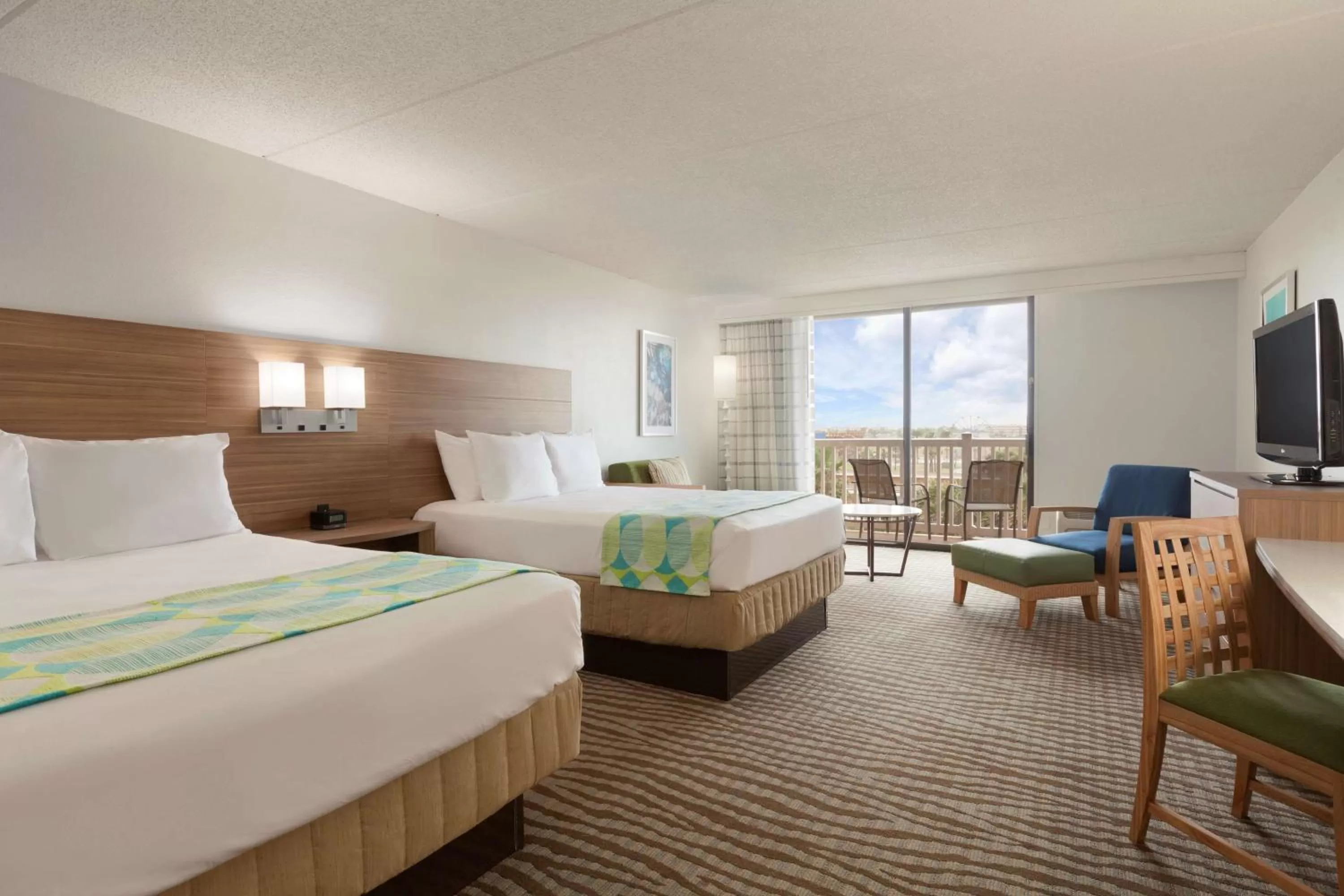 Photo of the whole room, Bed in DoubleTree by Hilton Corpus Christi Beachfront