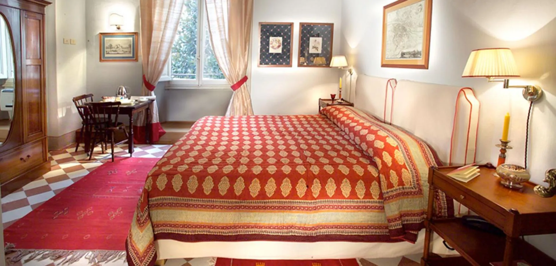 Bed in Hotel Bonifacio