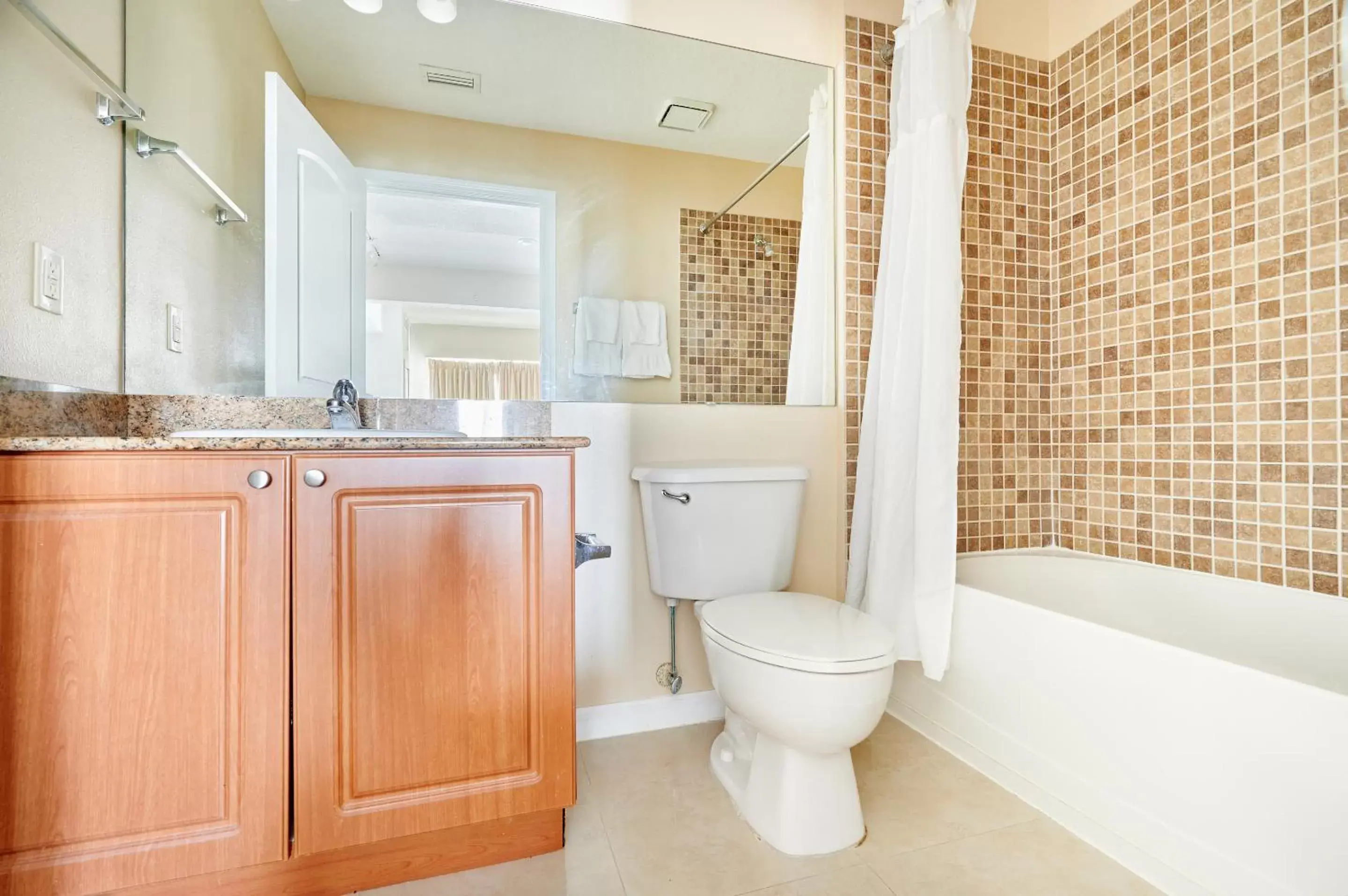 King Room - Disability Access in The Point Universal by Edge near Epic King Room - Disability Access in The Point Universal by Edge near Epic