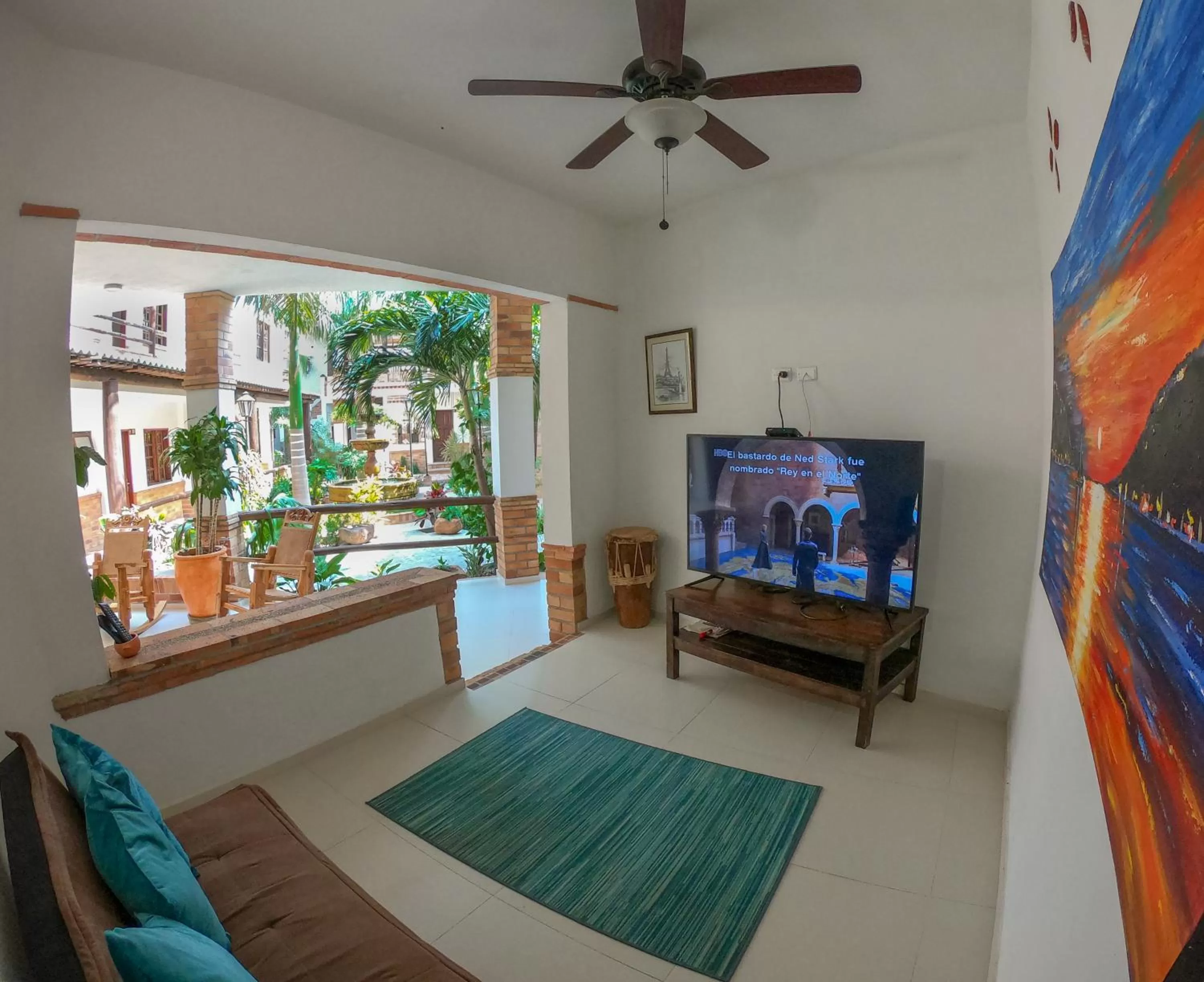 Communal lounge/ TV room, TV/Entertainment Center in Camali Hotel