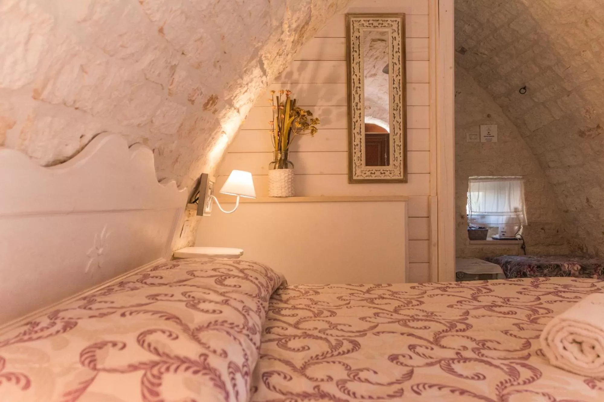 Bedroom, Bed in Trulli Donna Isabella