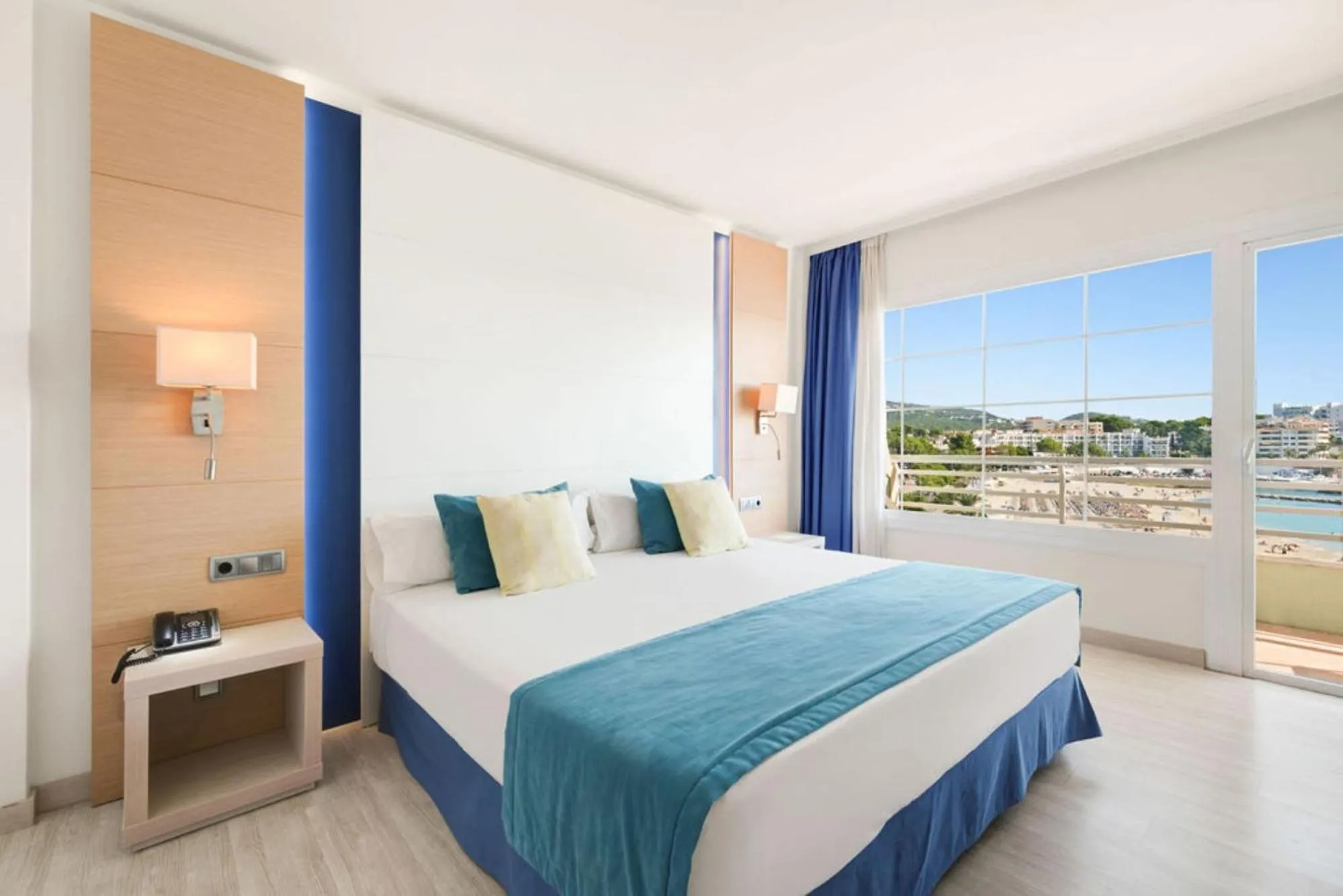 View (from property/room), Bed in Hotel Agua Beach "Adults only"