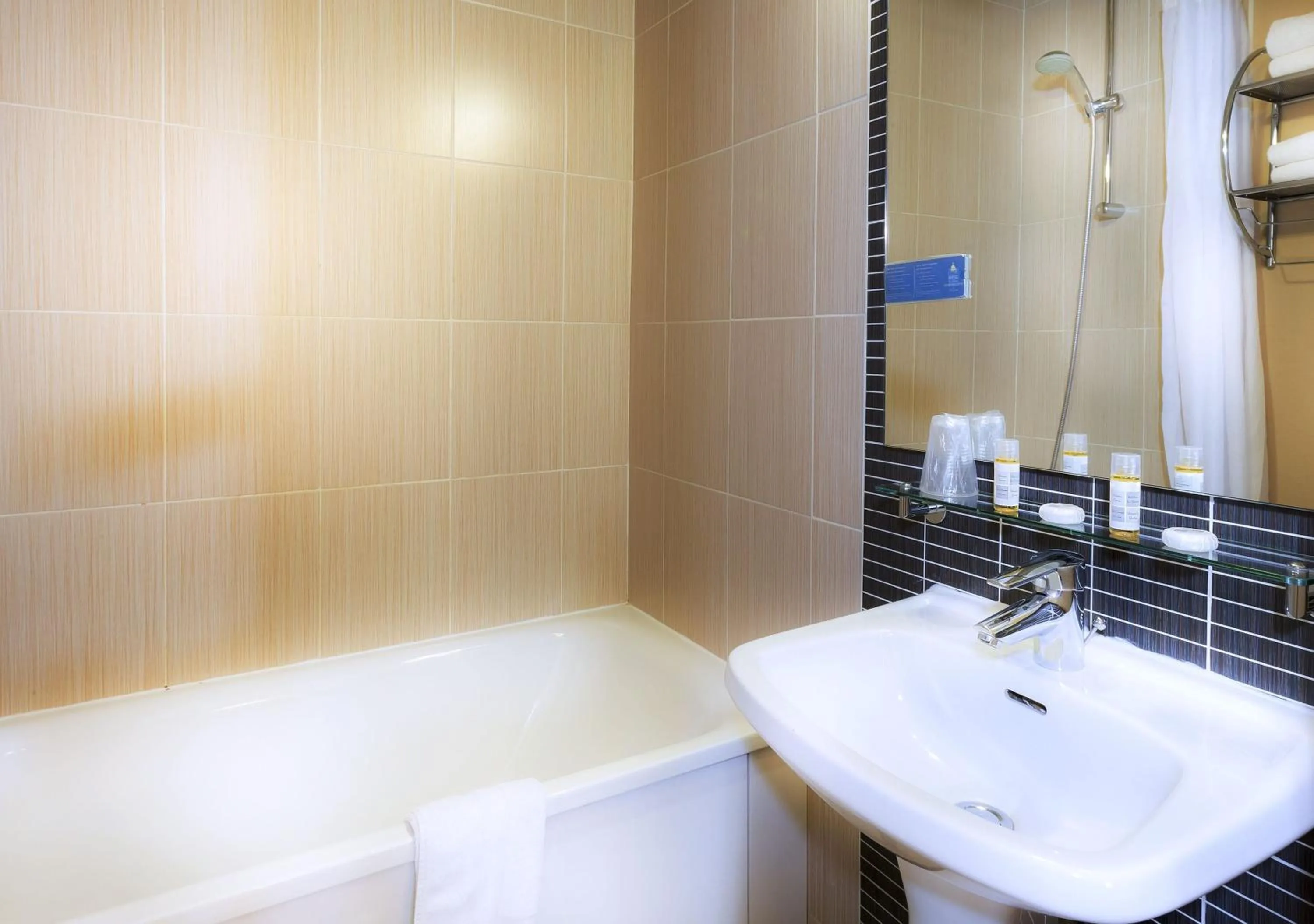 Bathroom in Hôtel de France Quartier Latin