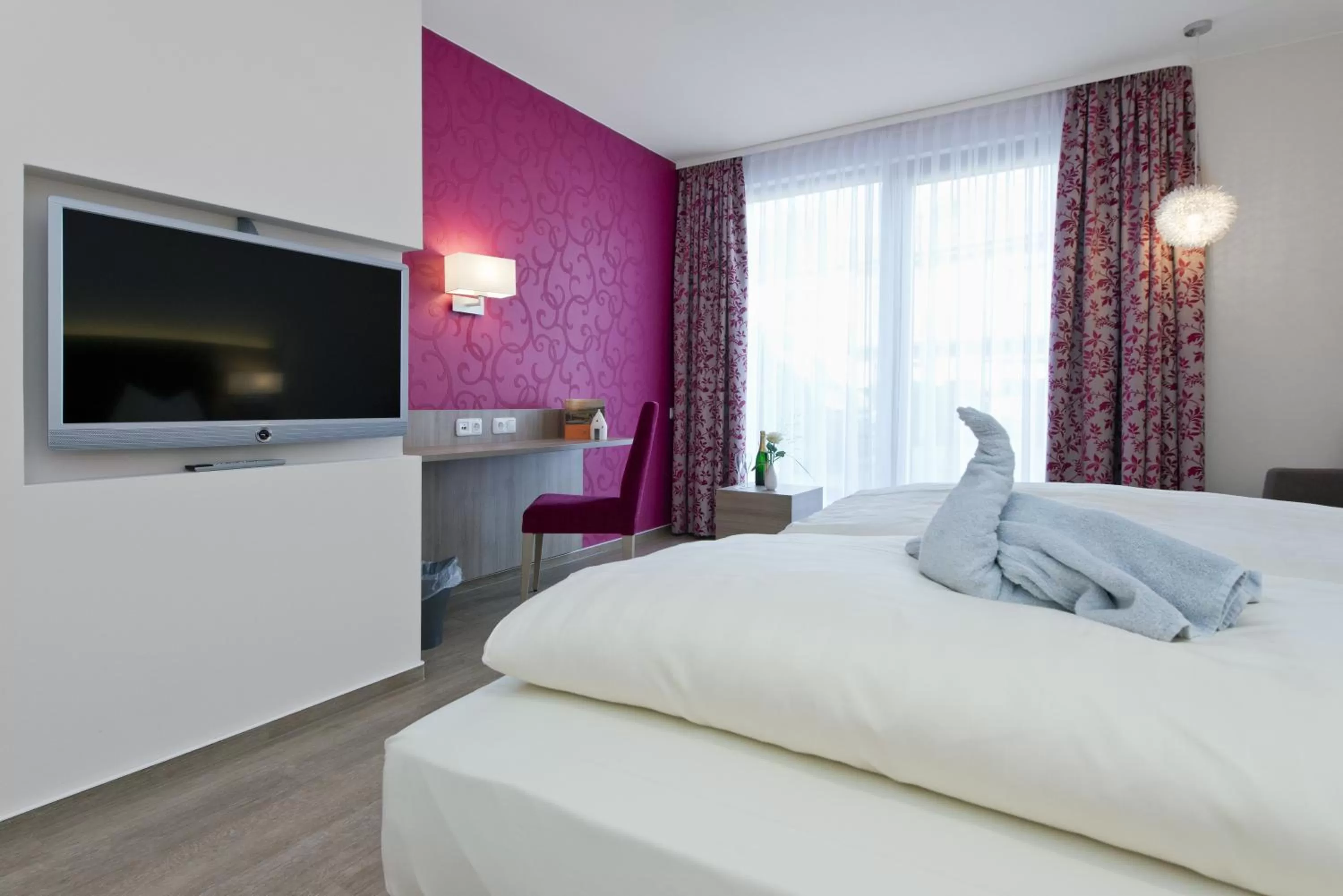 Photo of the whole room, Bed in Landhotel im Klostereck Strubel-Roos