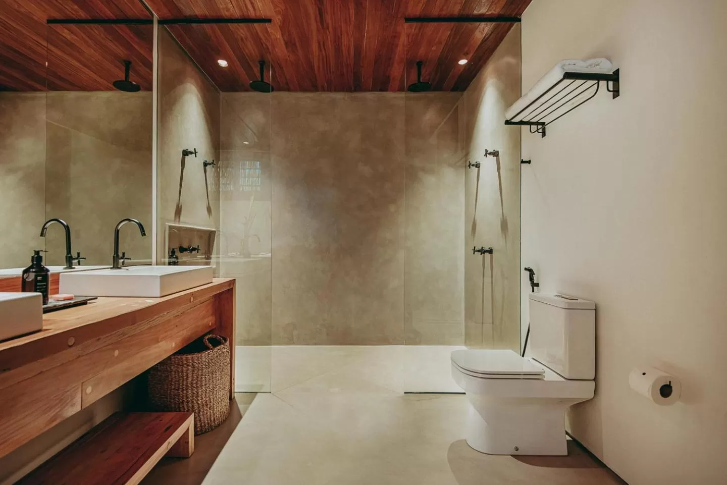 Bathroom in Barracuda Hotel & Villas