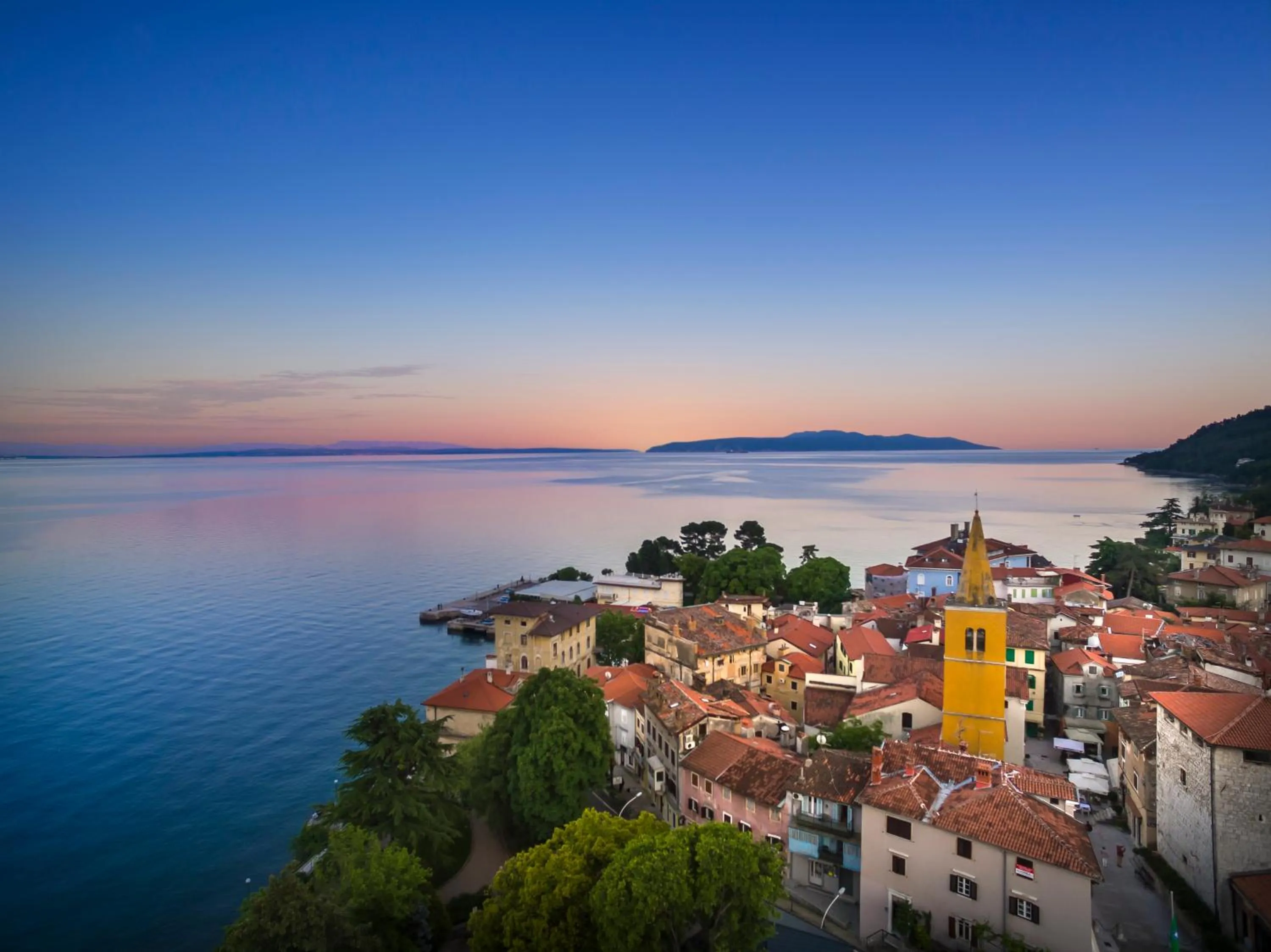 Neighbourhood in Hotel Excelsior - by Liburnia Hotels & Villas