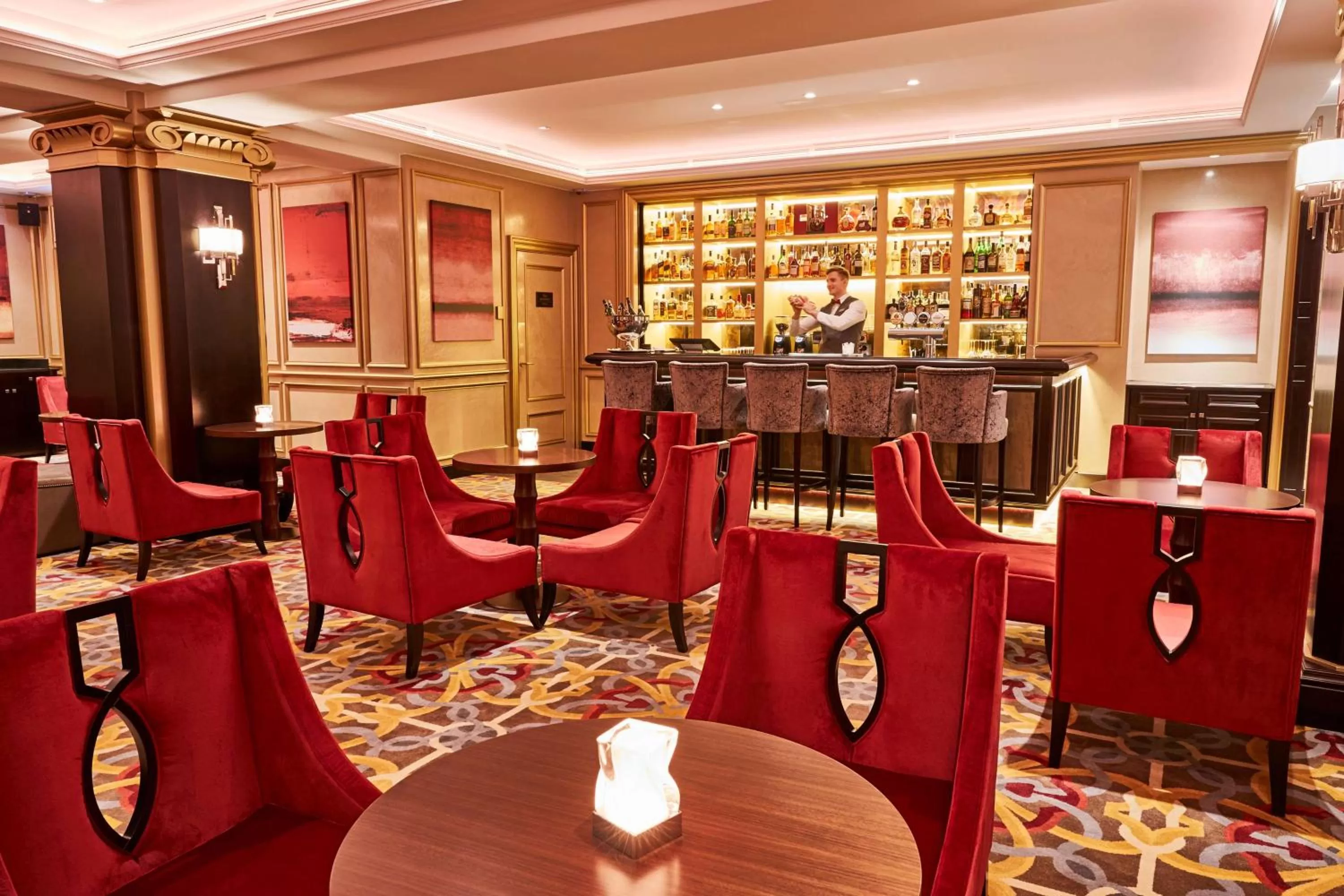 Lounge or bar in Grand Hotel Kempinski Riga